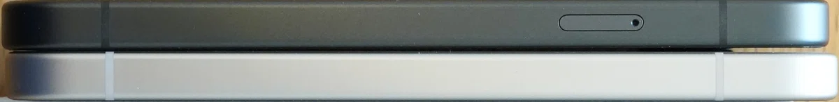Google Pixel 10a 9a 比較 左側面