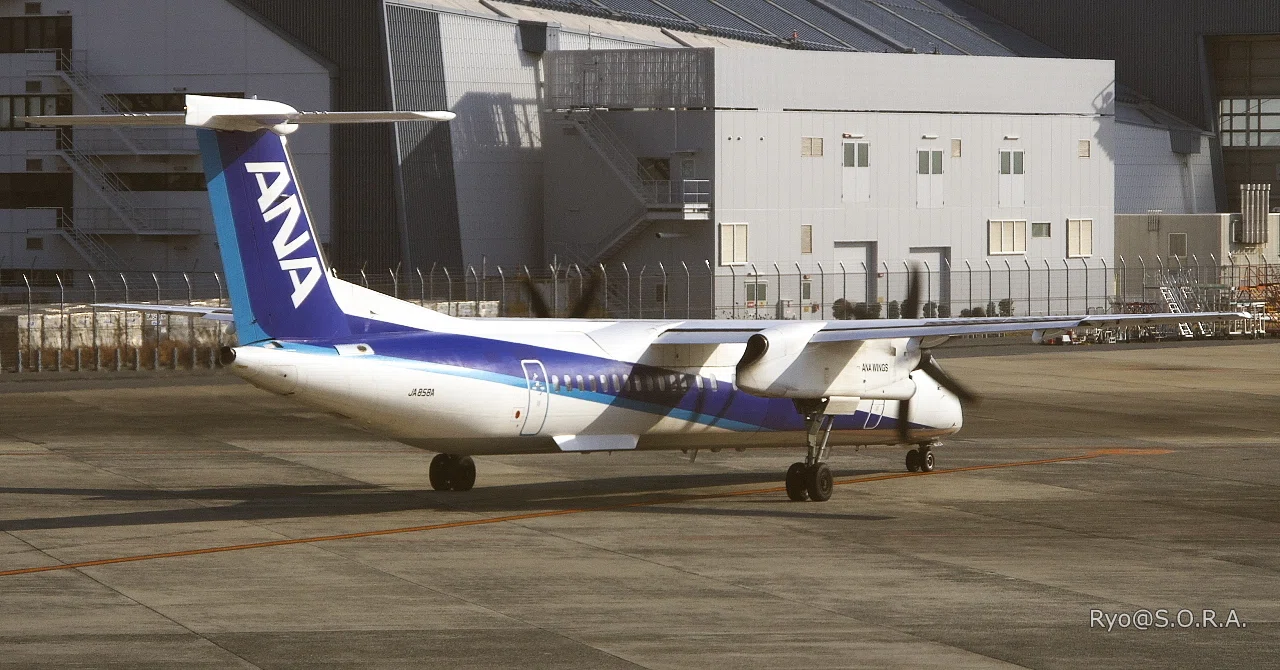 長崎へ、ペンギンに会いに #02 伊丹からのプロペラ機｜Ryo@S.O.R.A.