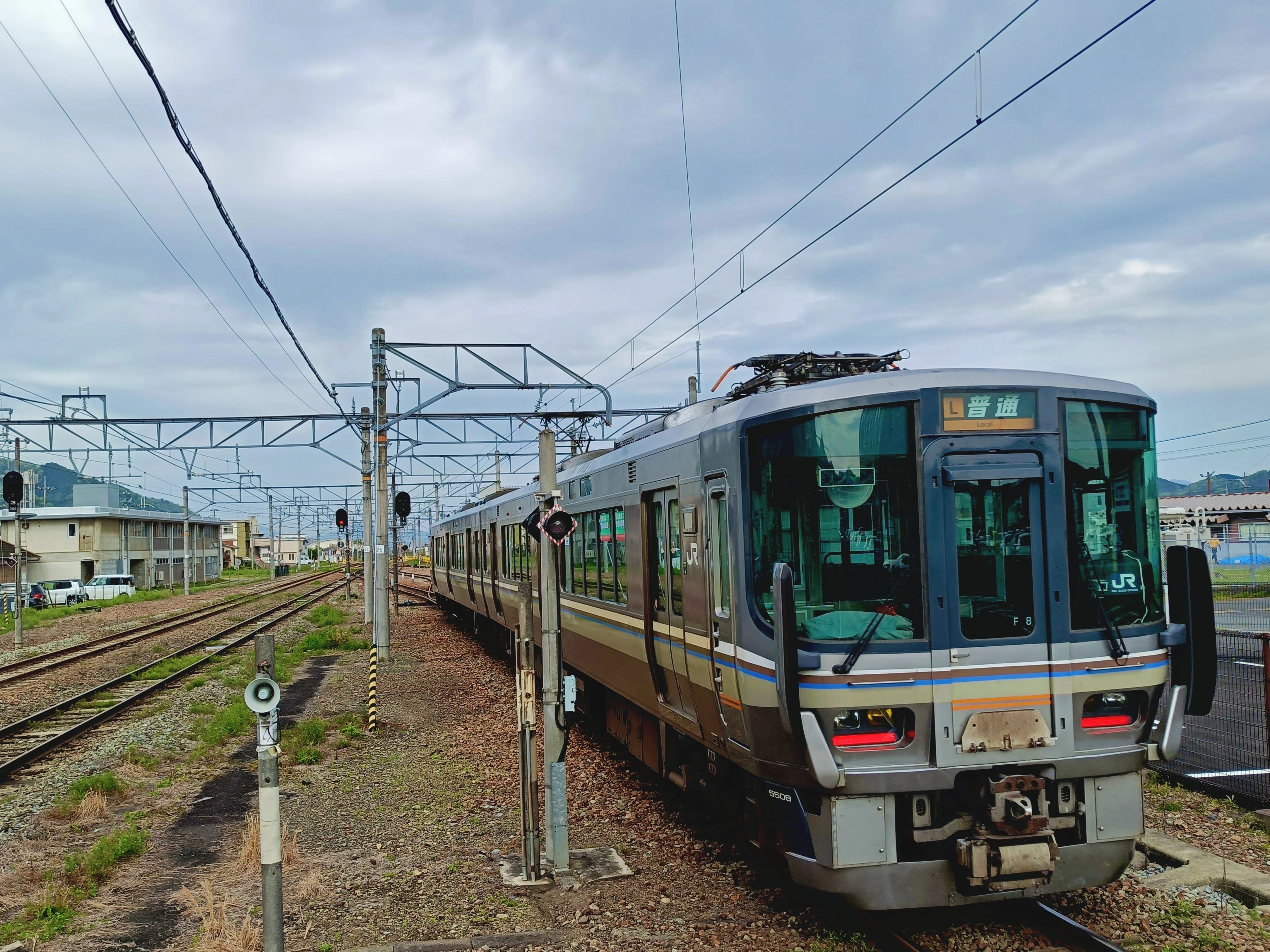 Many New Discoveries: 223 Series on the San-in Main Line and