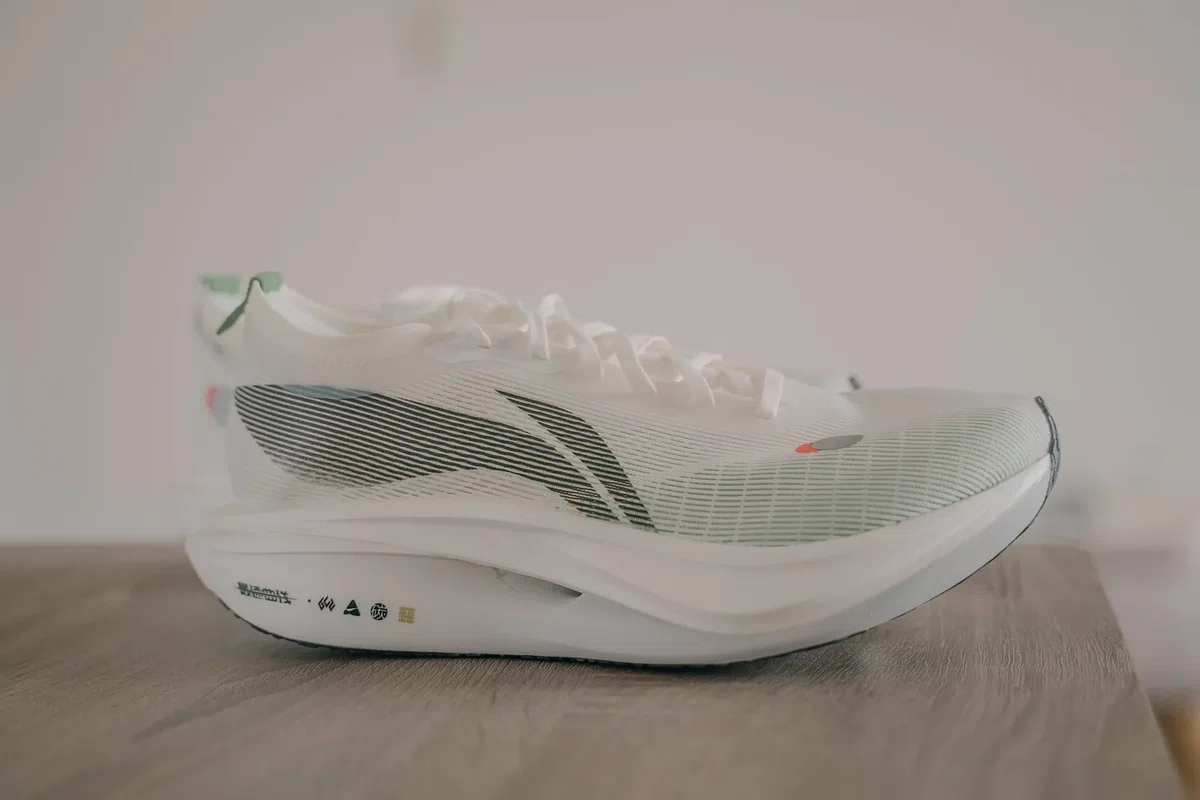 Review】Li-ning FEIDEN 5 ELITE｜hayateoono_ランニングコーチ