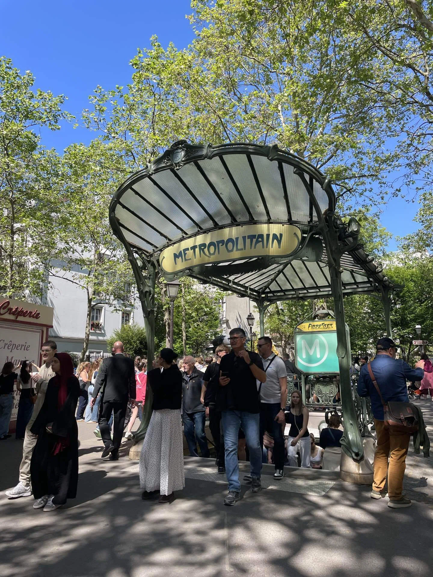 フランス旅行《5日目（パリ編②モンマルトル）》｜はれな