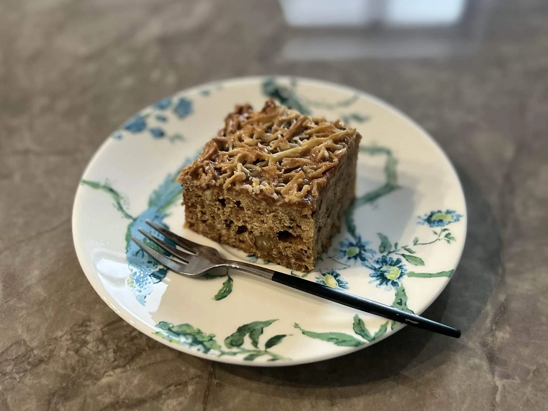 素朴だけど最高に贅沢な女王のケーキ。｜さな