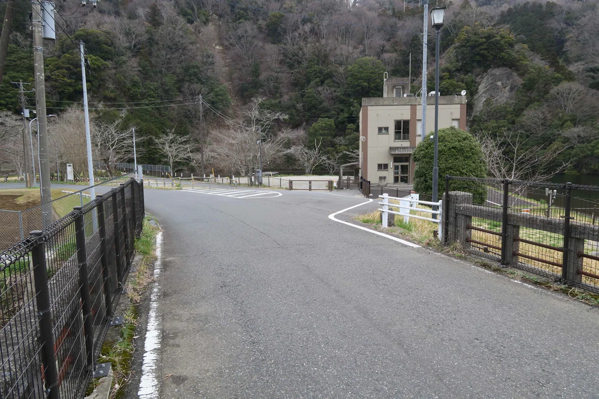千葉県 三島ダム 旧国道沿い