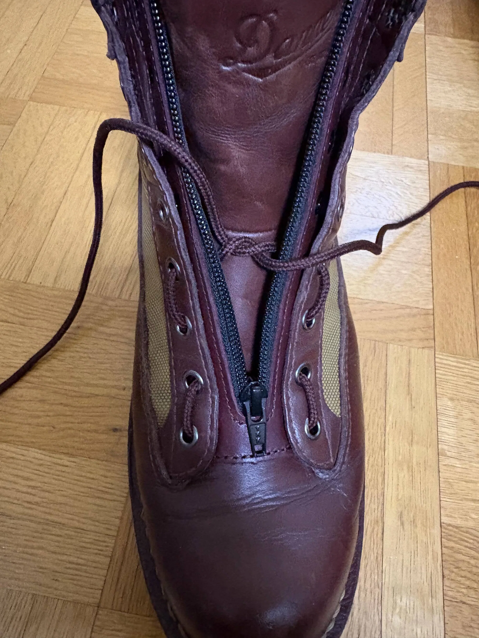 DANNER FIELD ジッパーユニット装着 ダナーフィールドにジッパーユニットを取り付けたよ！｜aishibox