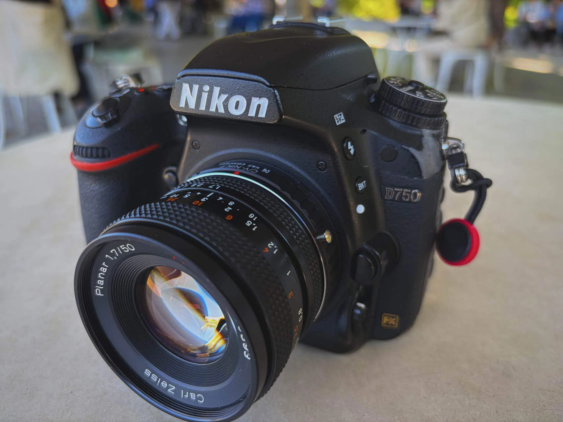 一眼レフ レンズ Nikonのデジタル一眼レフにPlanarをつけてみたい｜light_and_memory