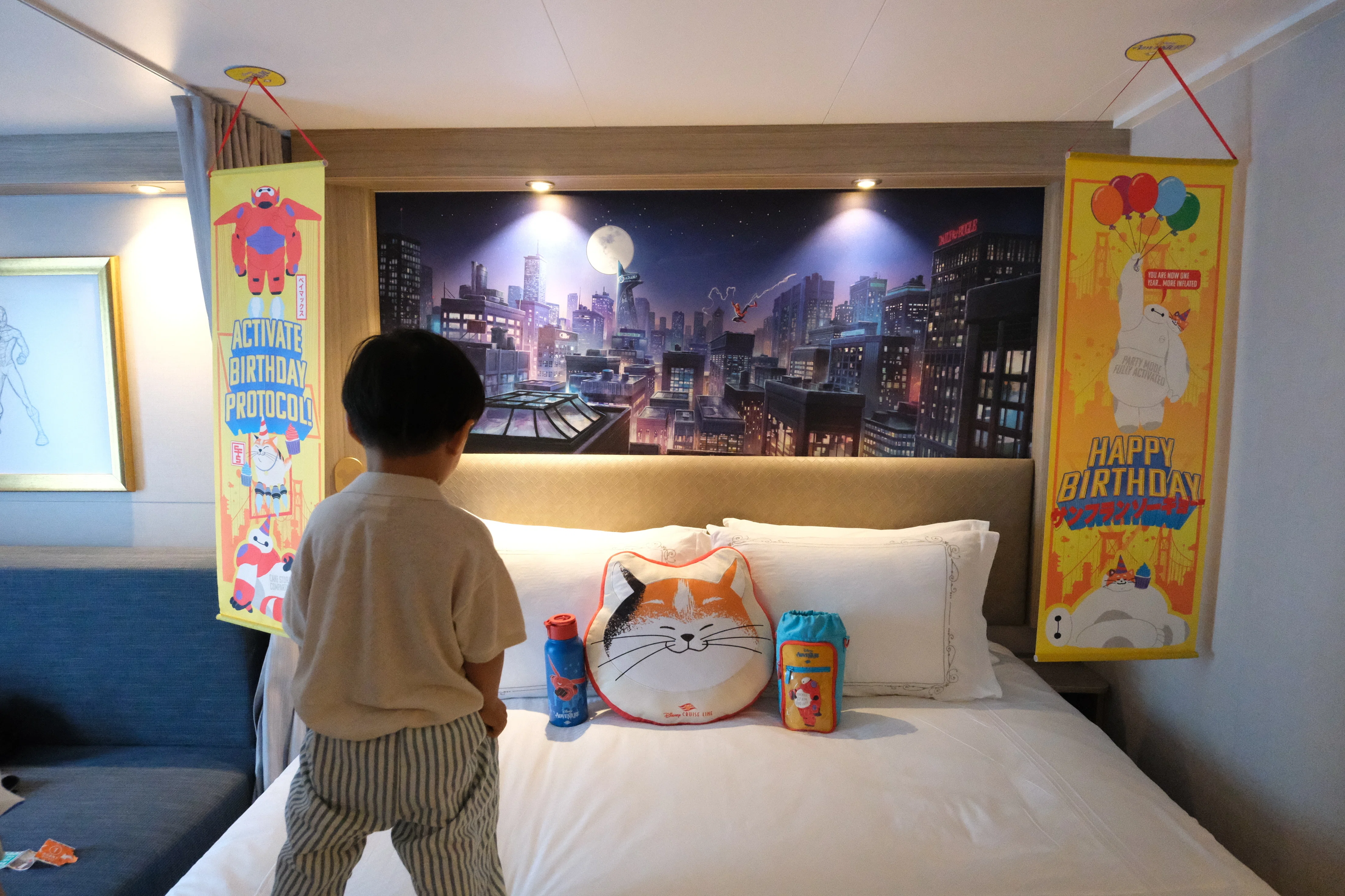 【希少】ディズニークルーズ Adventure ベイマックス バースデーバナー ディズニークルーズライン アドベンチャー号 3月13日〜16日 ③お部屋