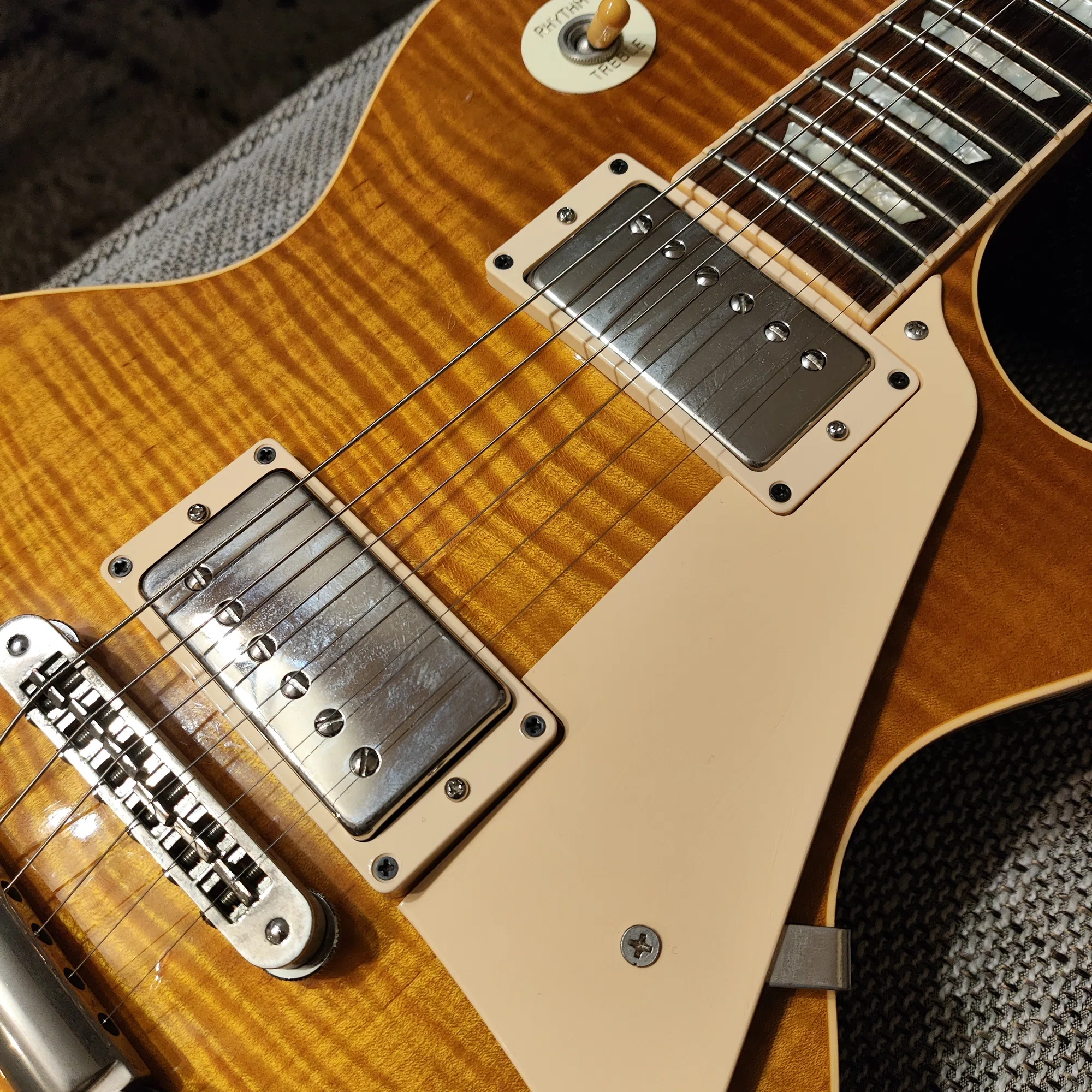 使用ギターvol.4 2004年製 Gibson Les Paul Standard (Honey Burst 