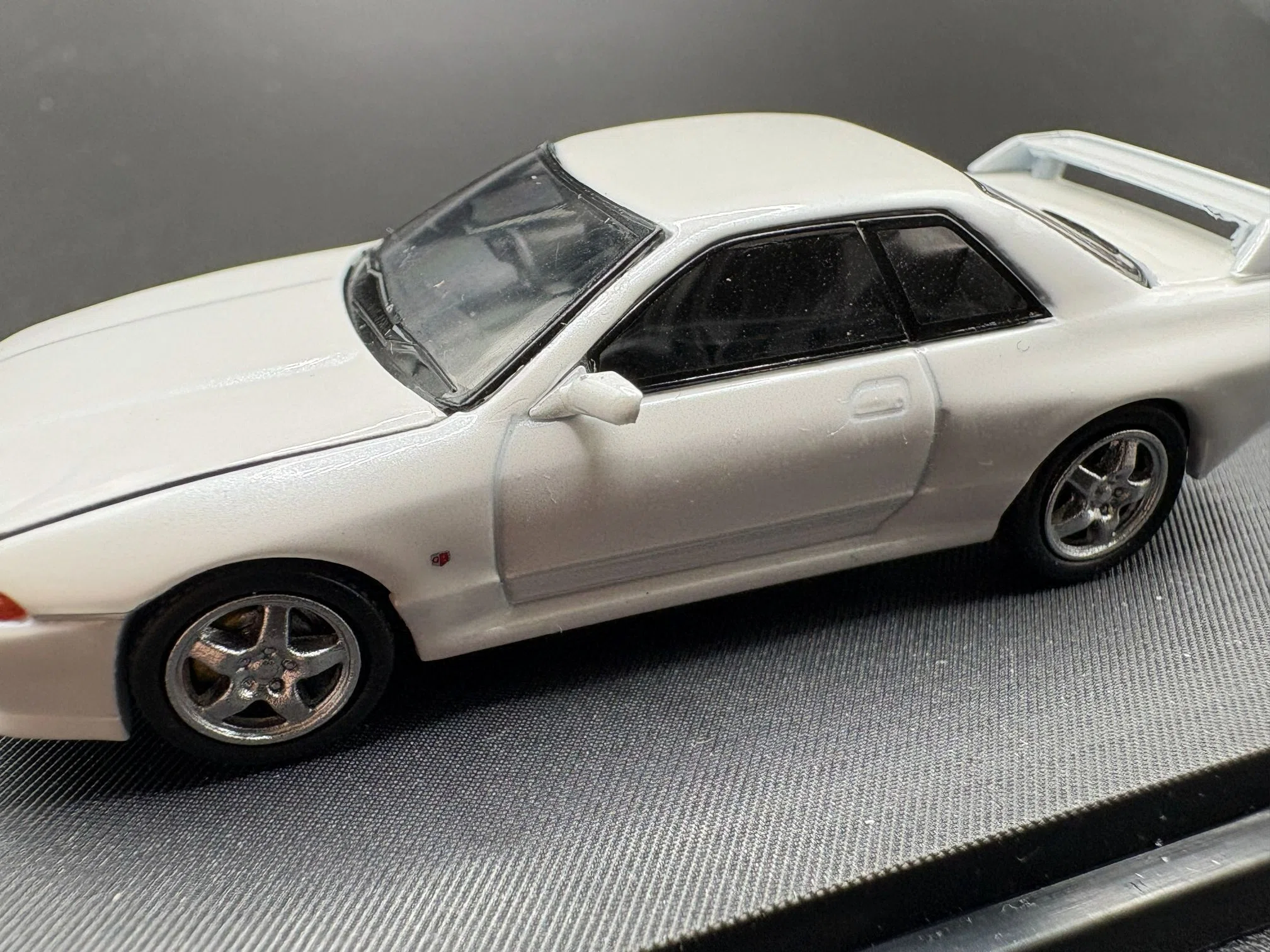 1/64 SUPER MODEL 日産 スカイラインGTR R32 ホワイト ｜のり