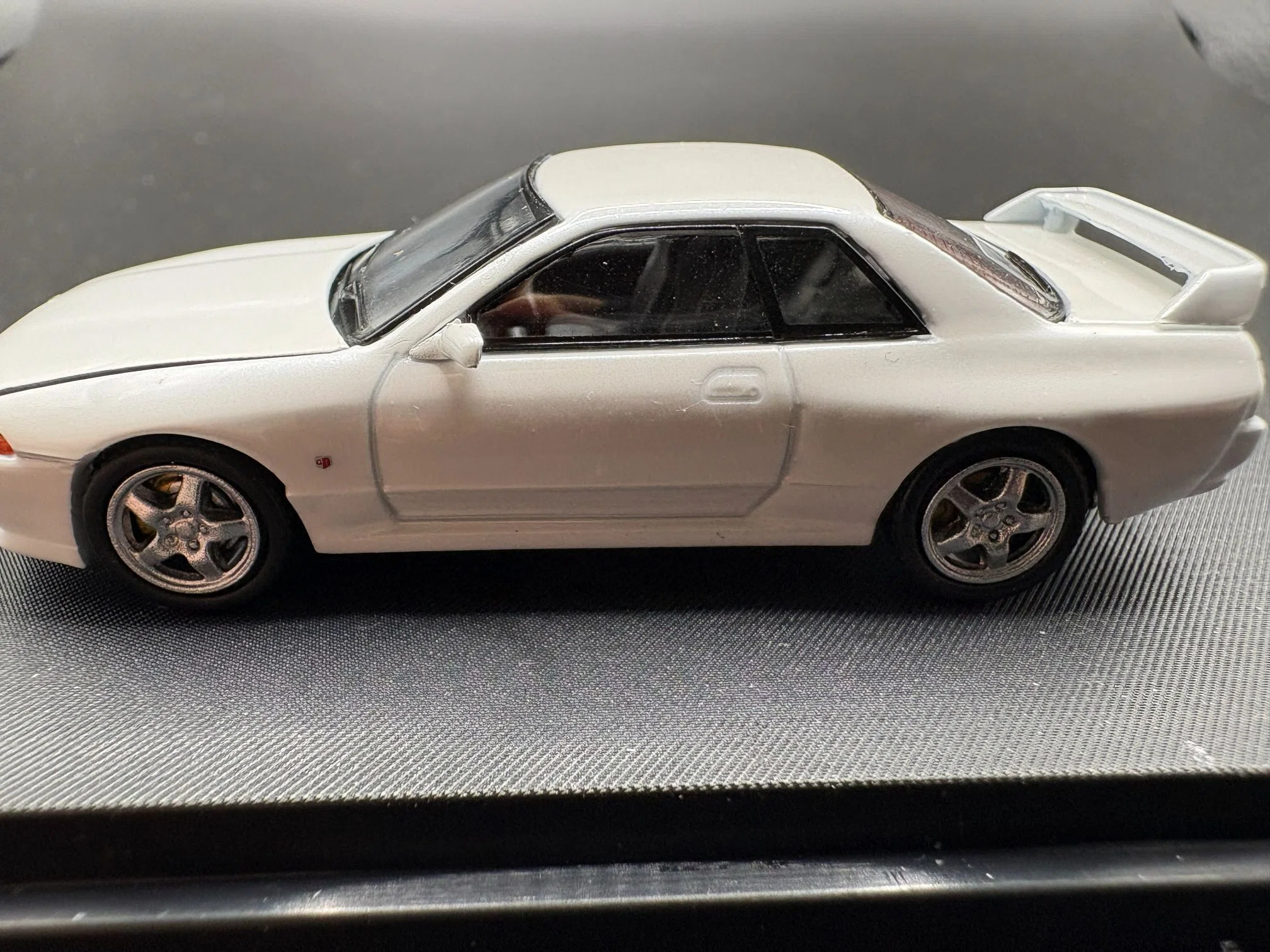 1/64 SUPER MODEL 日産 スカイラインGTR R32 ホワイト ｜のり