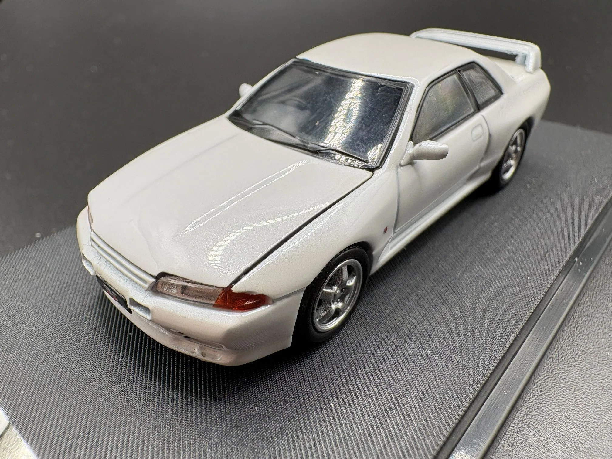 1/64 SUPER MODEL 日産 スカイラインGTR R32 ホワイト ｜のり