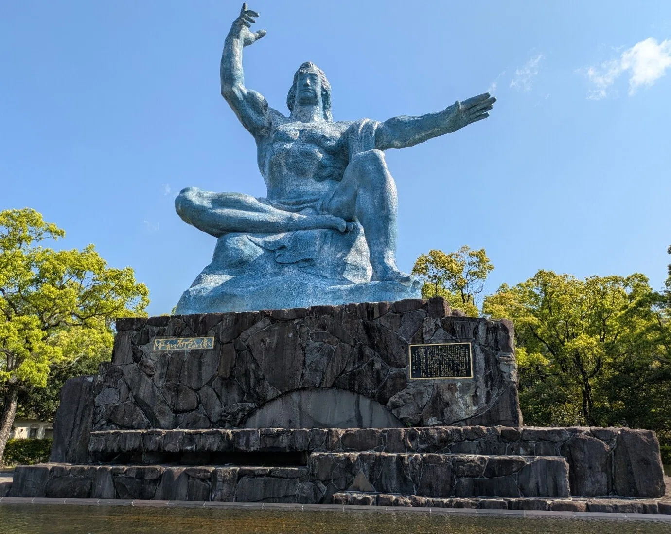 祈りが息づく場所──長崎・平和公園を歩く｜焰耕蓮士