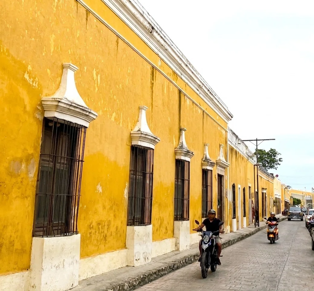 07/ 魔法の村 イサマル（Izamal）黄色のまち 重層な歴史と文化が