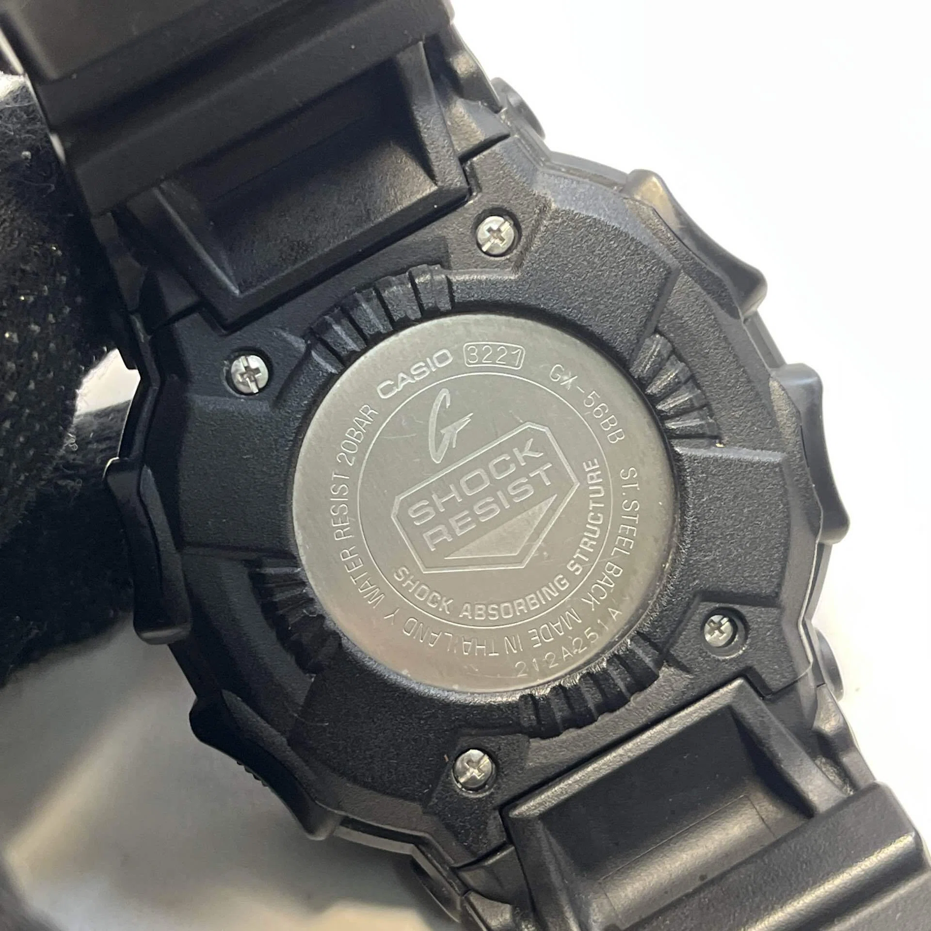 レビュー】漆黒の塊、究極の道具感。G-SHOCK「GX-56BB-1JF」が大人に 