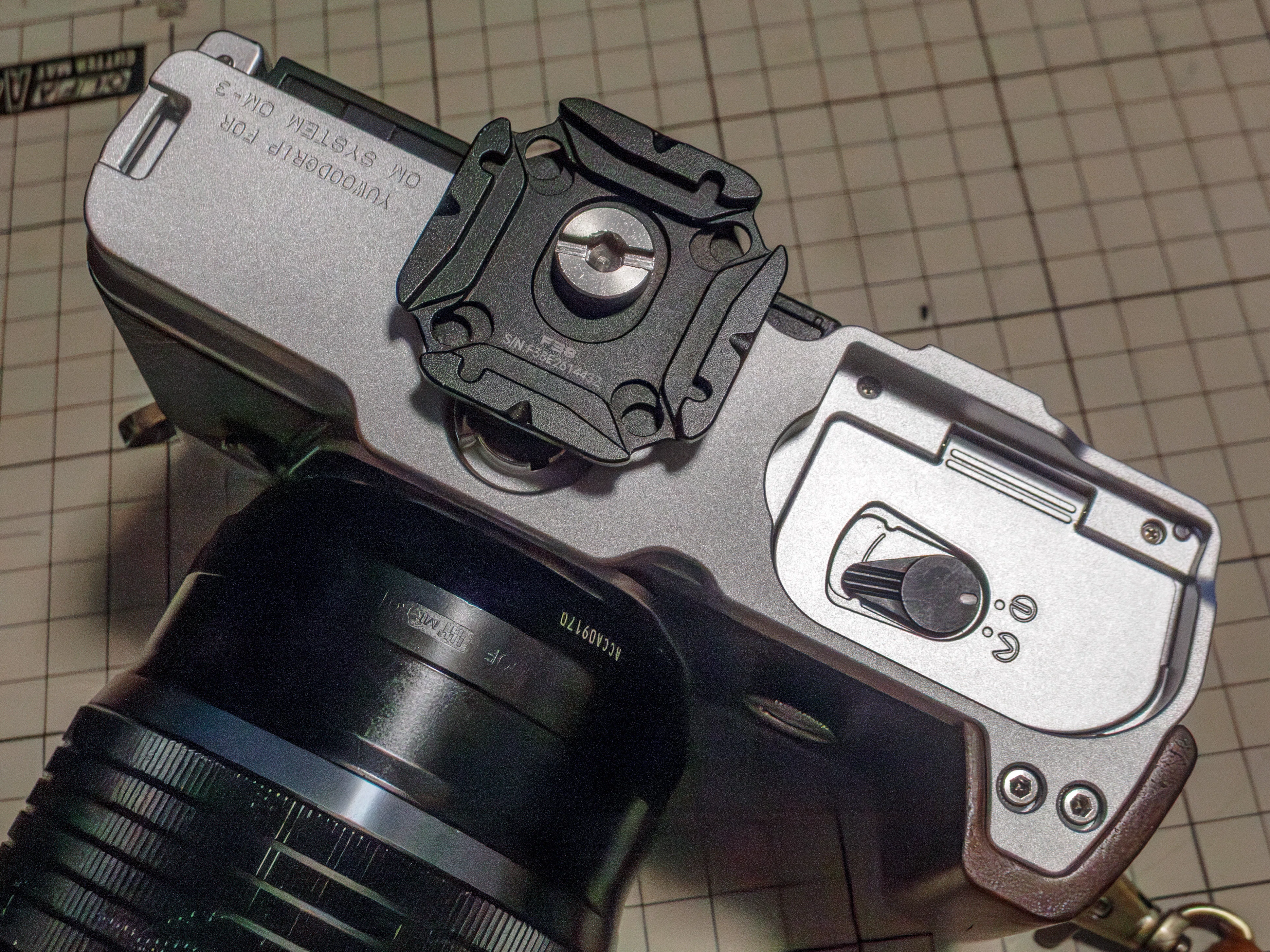 OM-3にグリップ装備してみた｜隻 つかさ