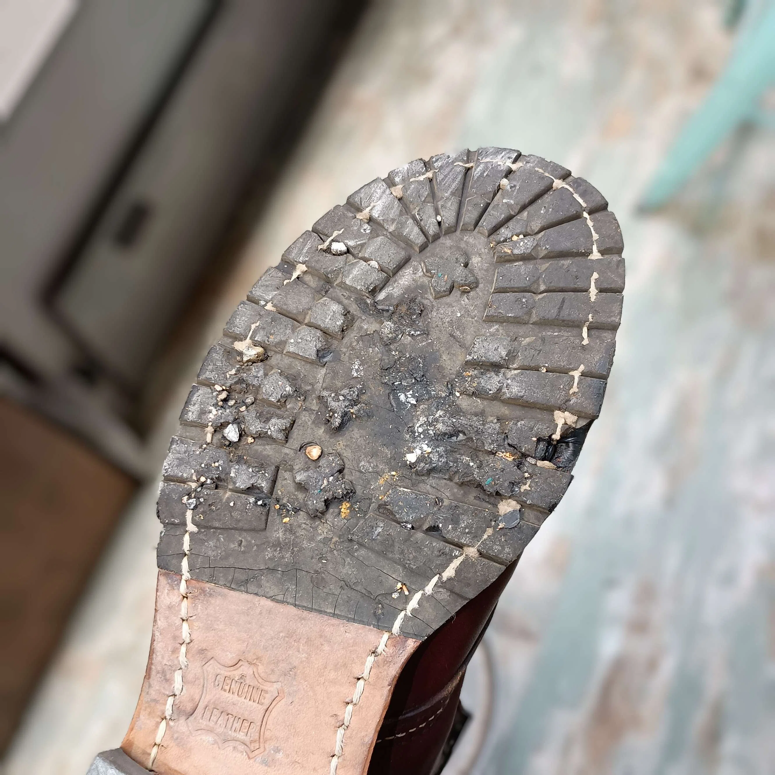 Resole/ハーフソール交換】Red Wing#9011 Beckman+vibram#2333｜CREA