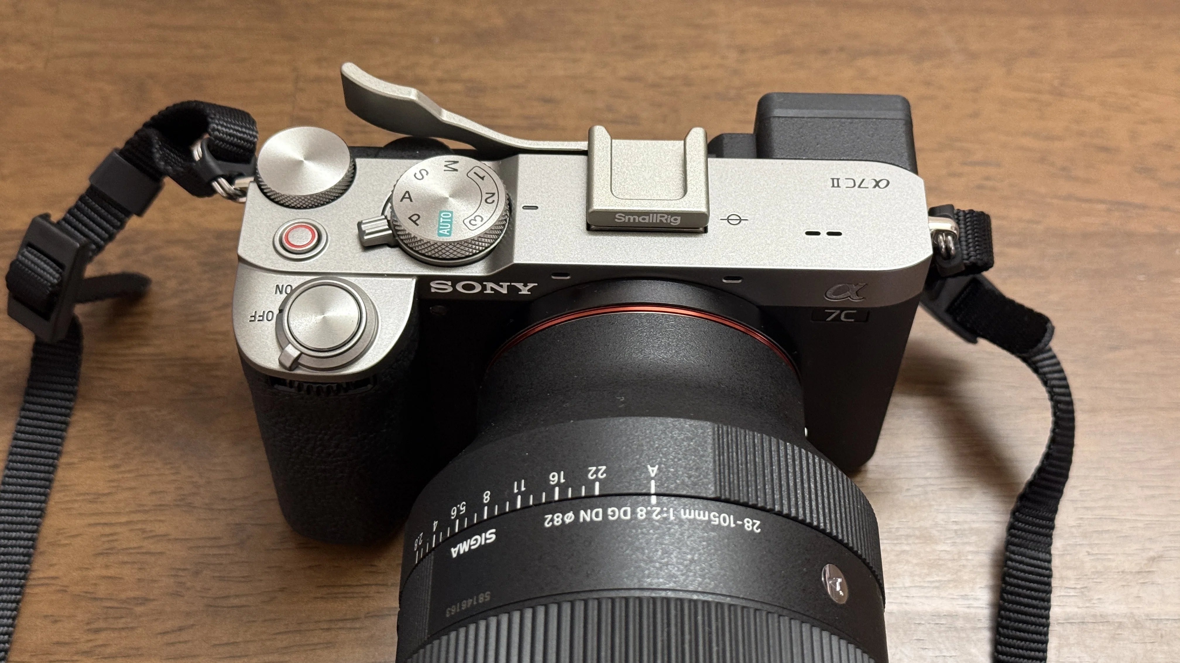 α7C IIのシルバーは、実物で見るとかなり良い──商品写真では伝わら