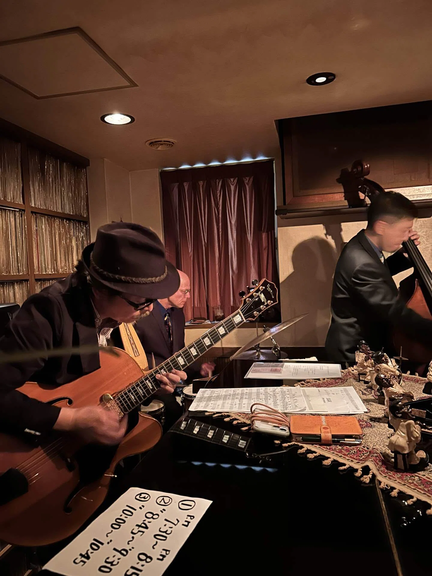 関西イチJAZZ Bar｜Space Dog