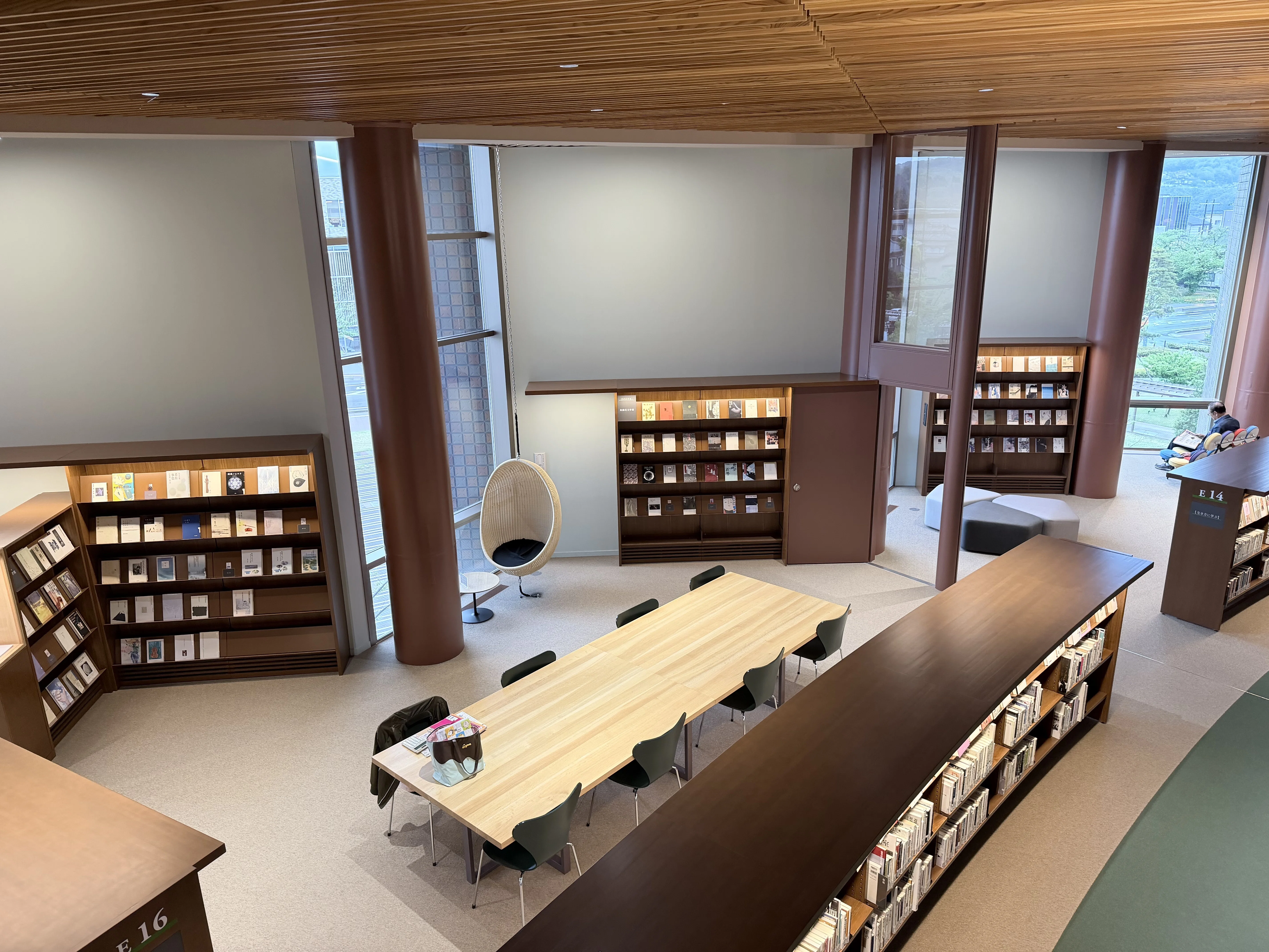 視察レポート〈石川県立図書館〉｜すさきのすづくり