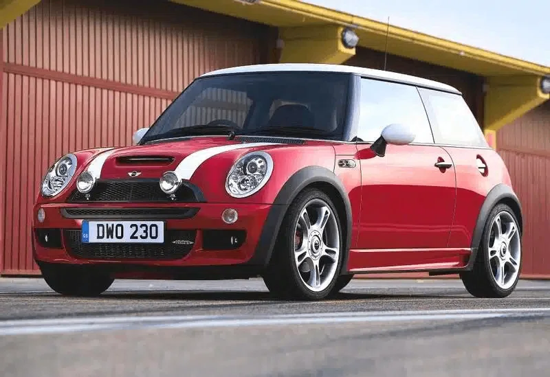 MINI F57 コンバーチブル ジョンクーパーワークスとの200日──UKL世代