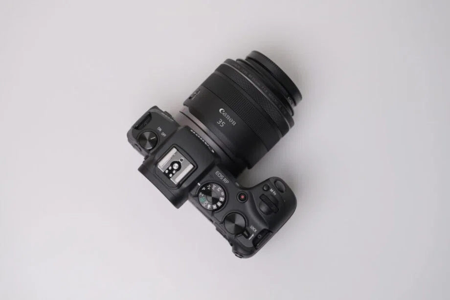 CANON RF35mm F1.8 MACRO IS STM レビュー！コンパクトで日常に寄り