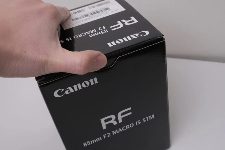 CANON RF85mm F2 MACRO IS STMレビュー！ポートレートもマクロもいける