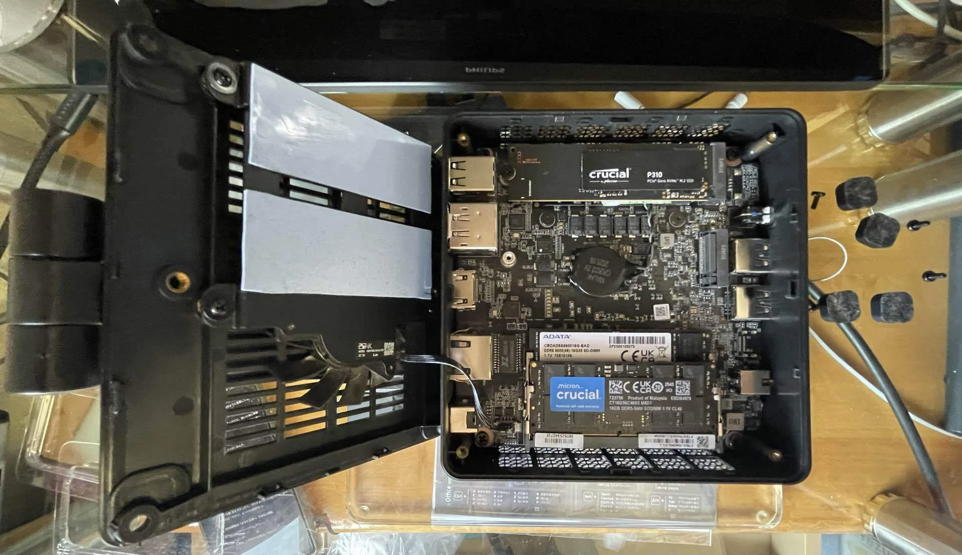 MINISFORUM UM760Slimのメモリを増設した｜藤原フランクリン