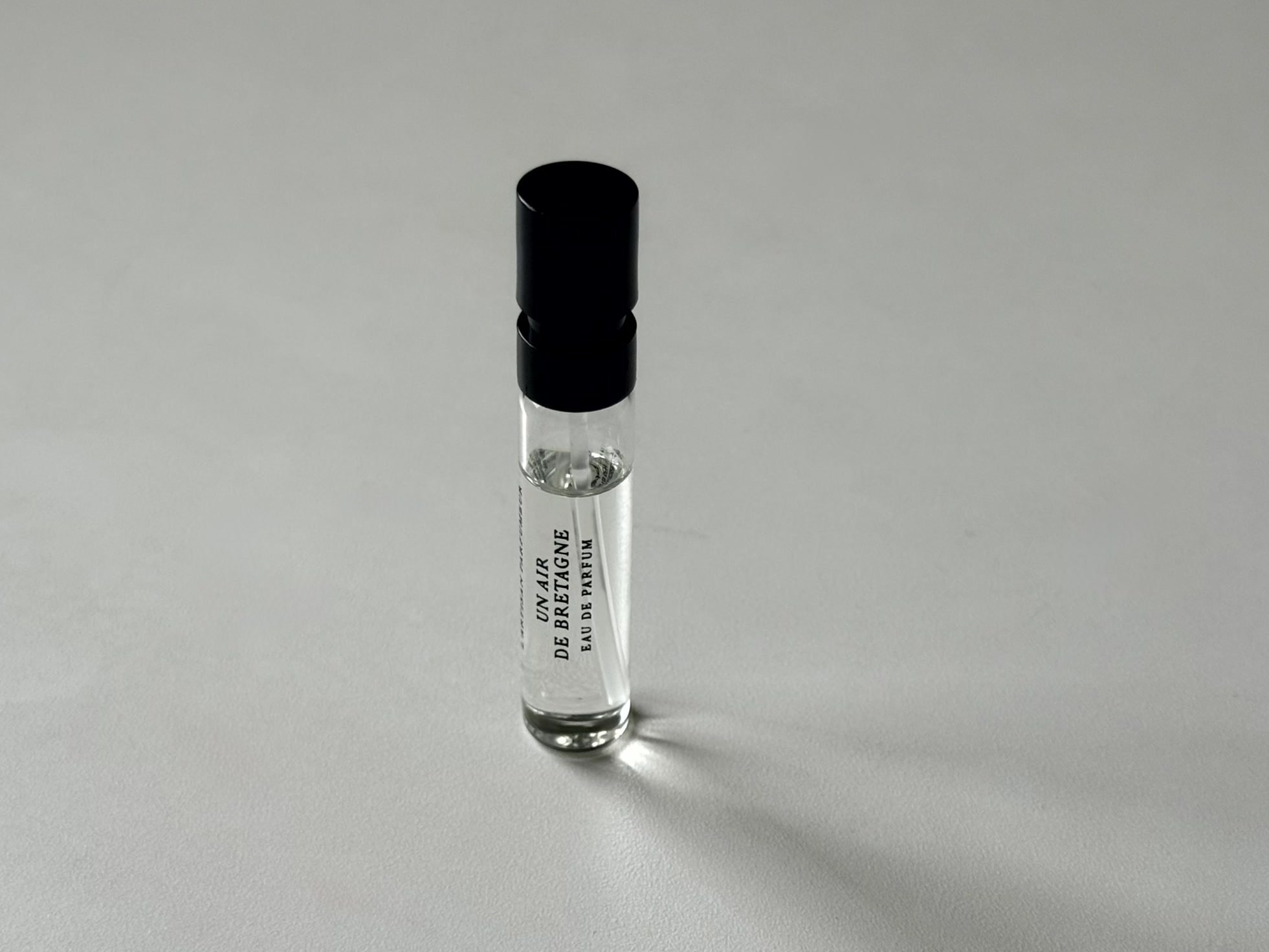 L'Artisan Parfumeur | Un Air de Bretagne。どこの海かわからない