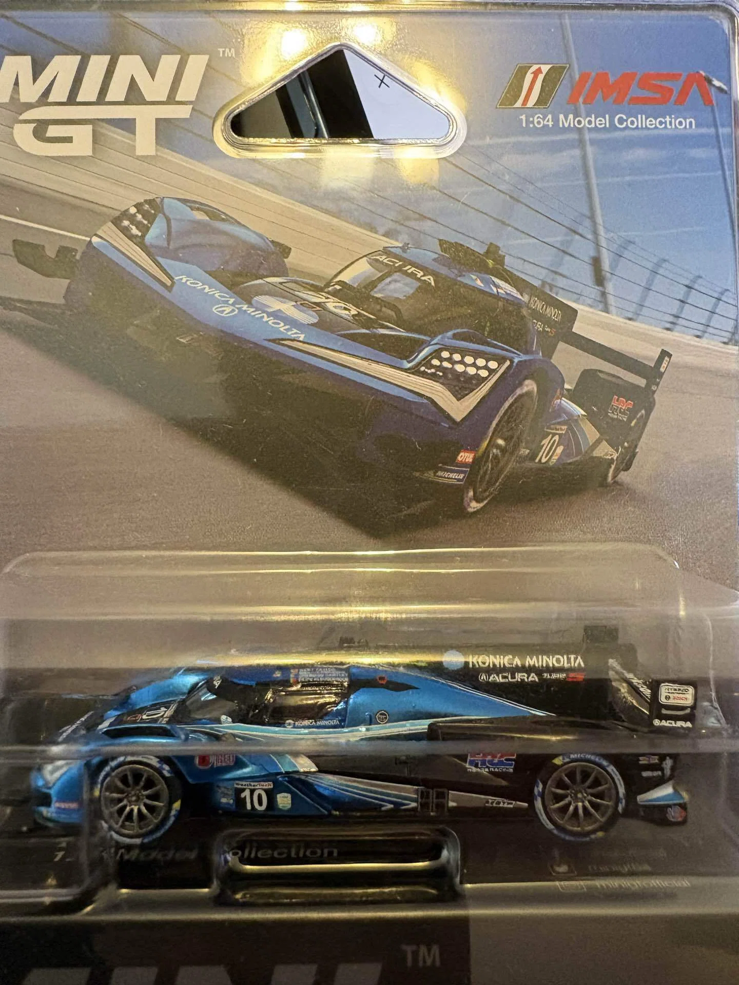 ミニカー紹介】MINI GT アキュラ ARX-06｜ラジコン永遠の初心者