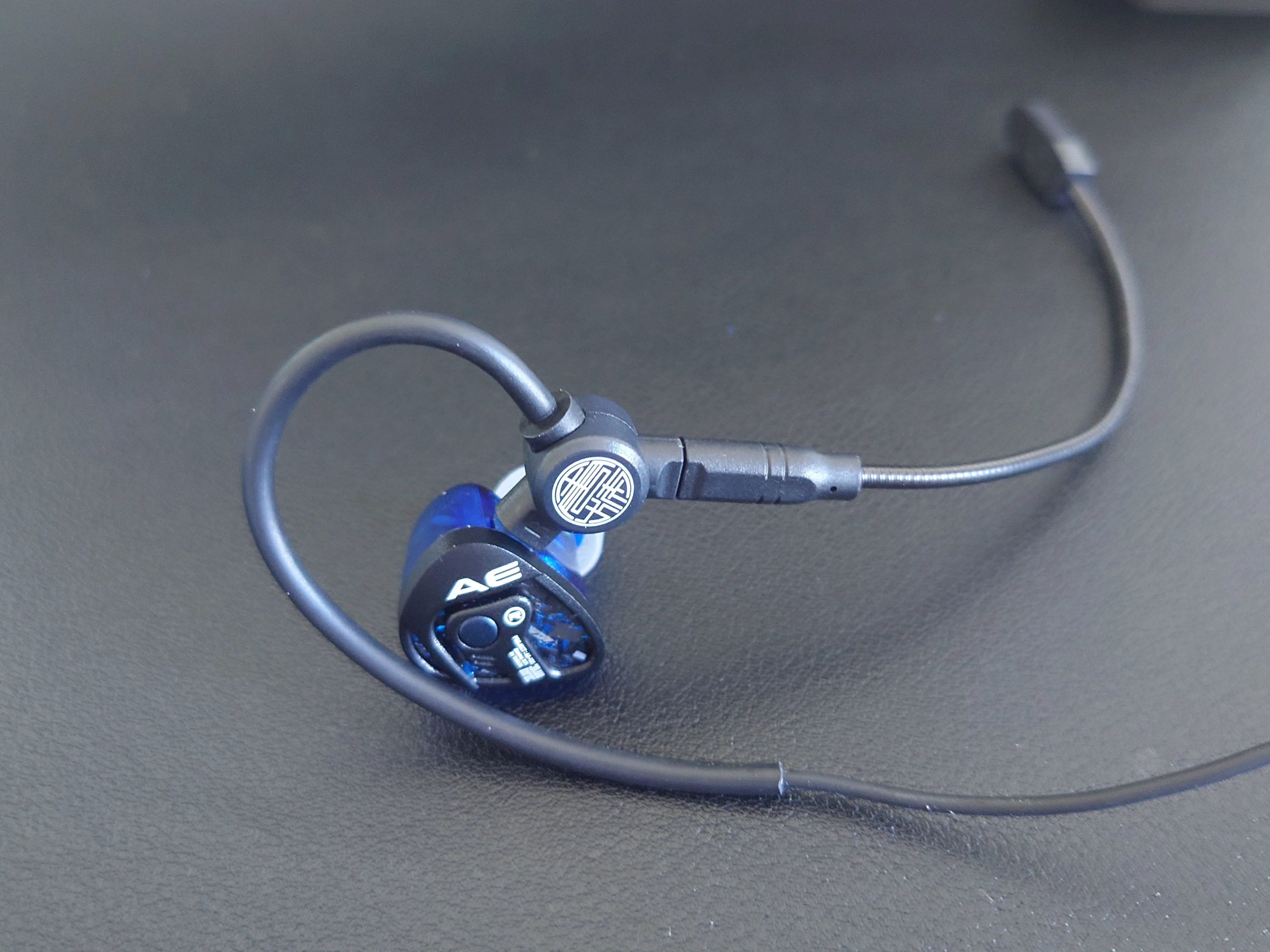 優等生ゲーミングイヤホン】TANGZU × Angelears XueTao AE-101 Blue