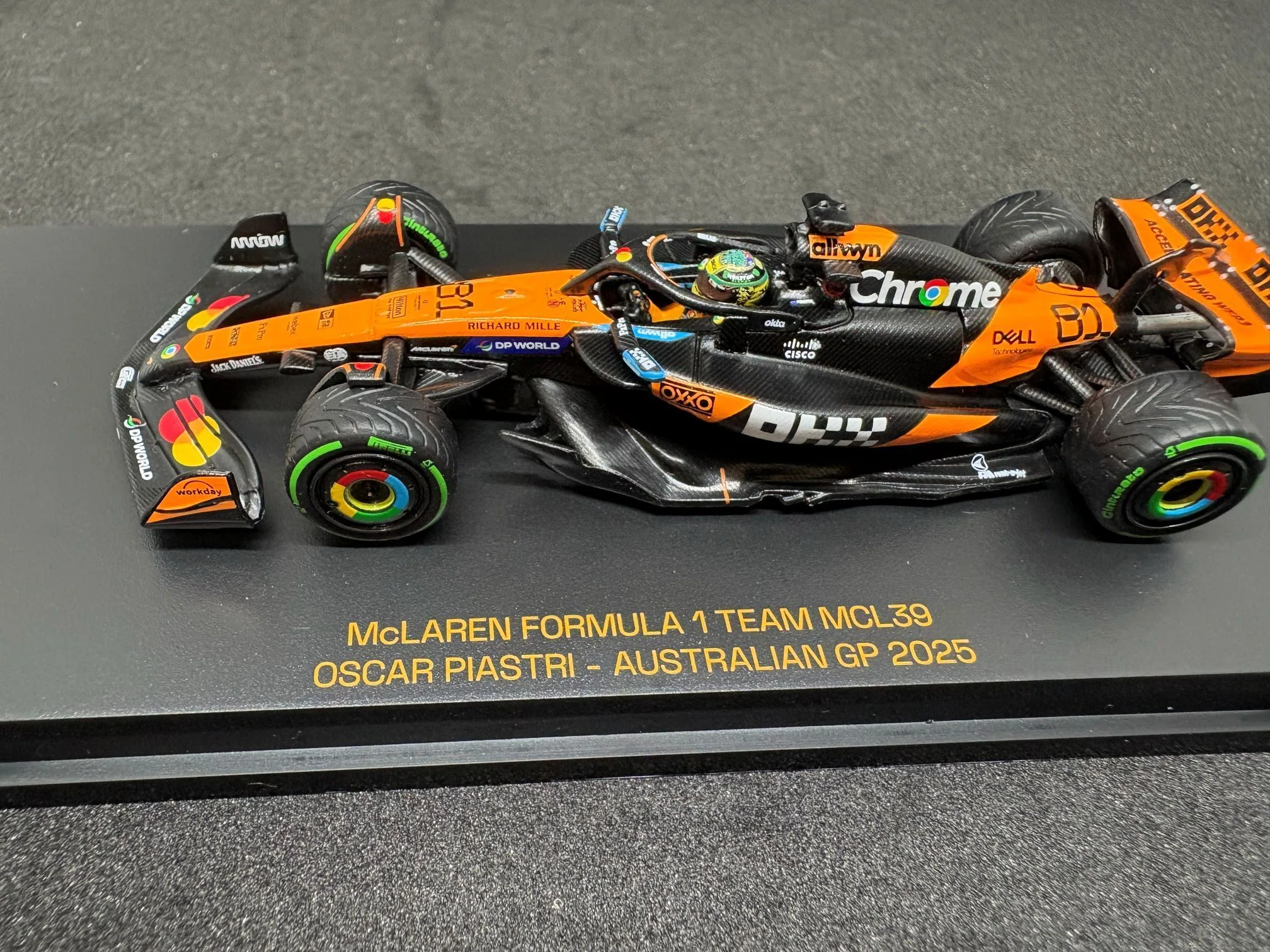 ミニチャンプス 1/64 マクラーレン F1チーム MCL39 2025 F1