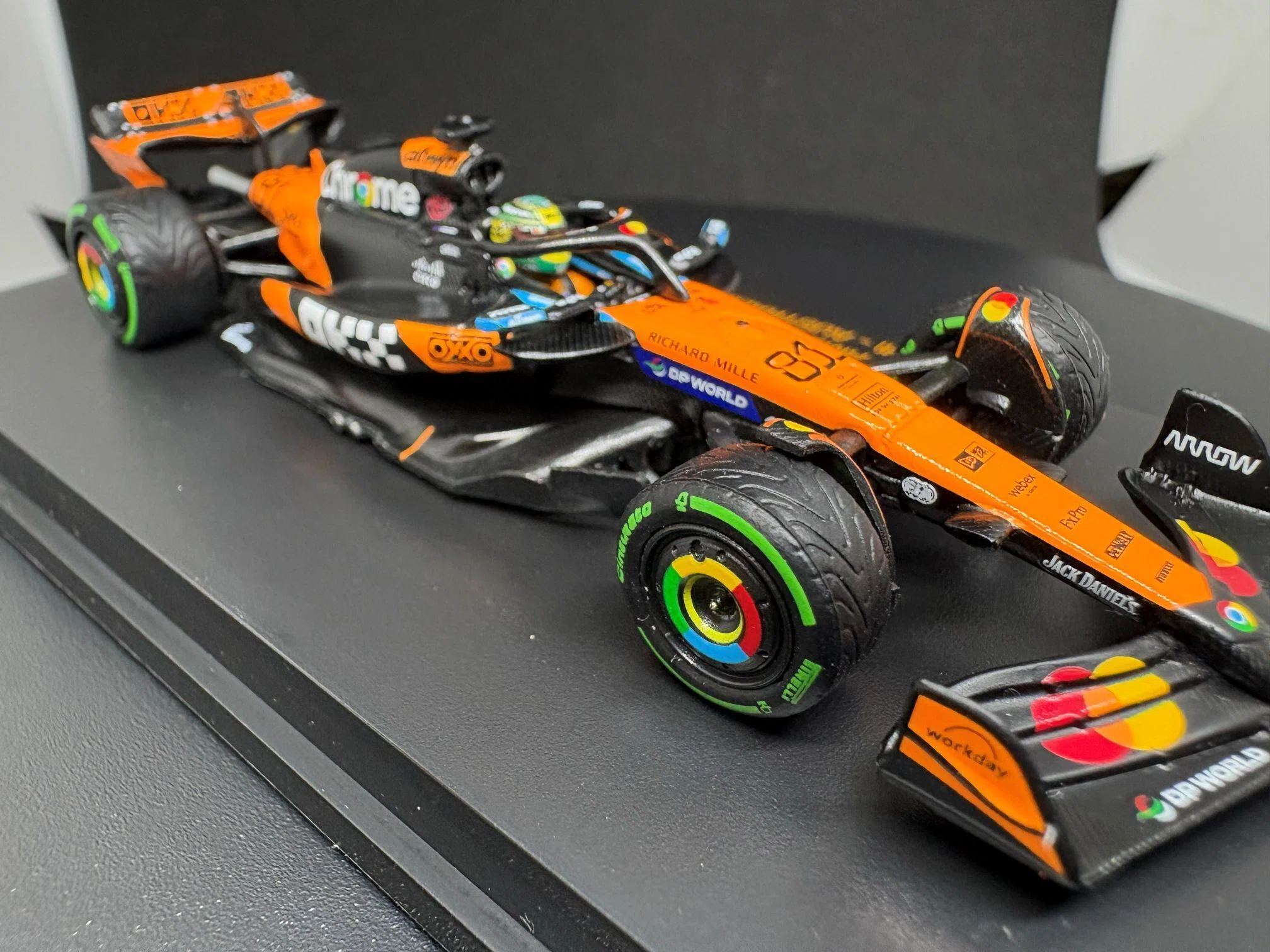 ミニチャンプス 1/64 マクラーレン F1チーム MCL39 2025 F1