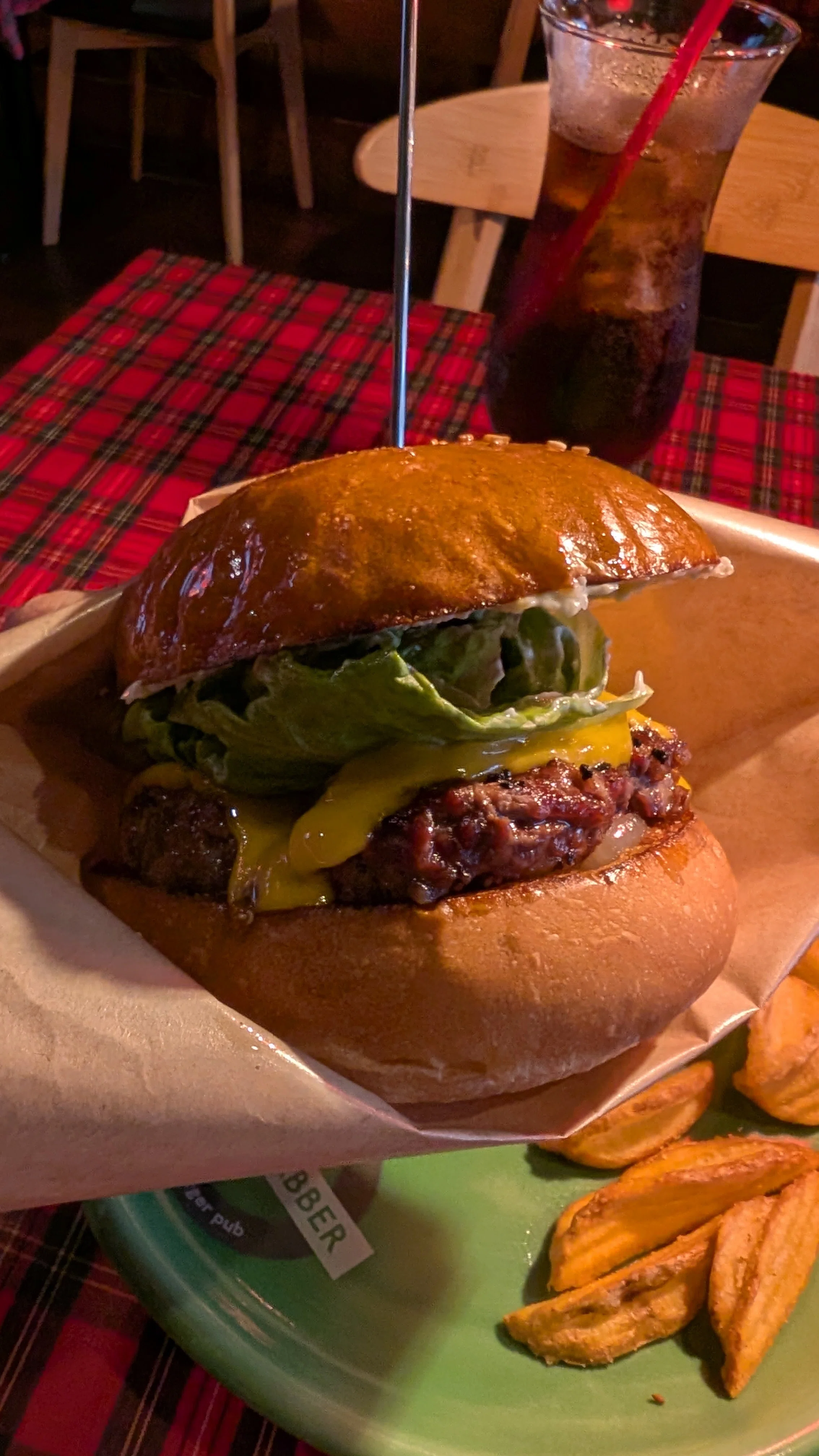 神田淡路町路地裏の絶品ハンバーガー | ― THE GRABBER hamburger pub
