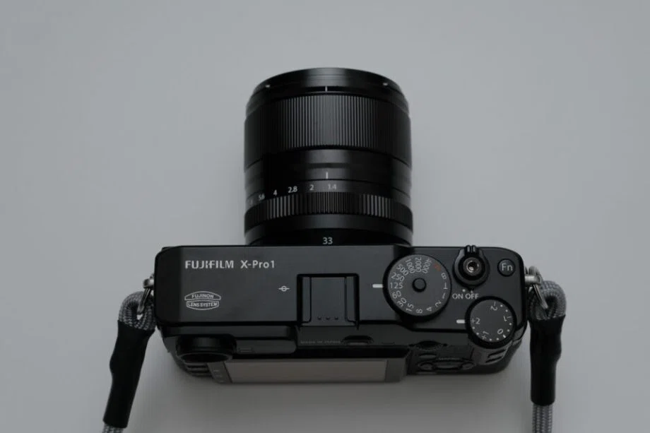 富士フイルム XF33mmF1.4 R LM WRをレビュー！静かで高速なAFが魅力の