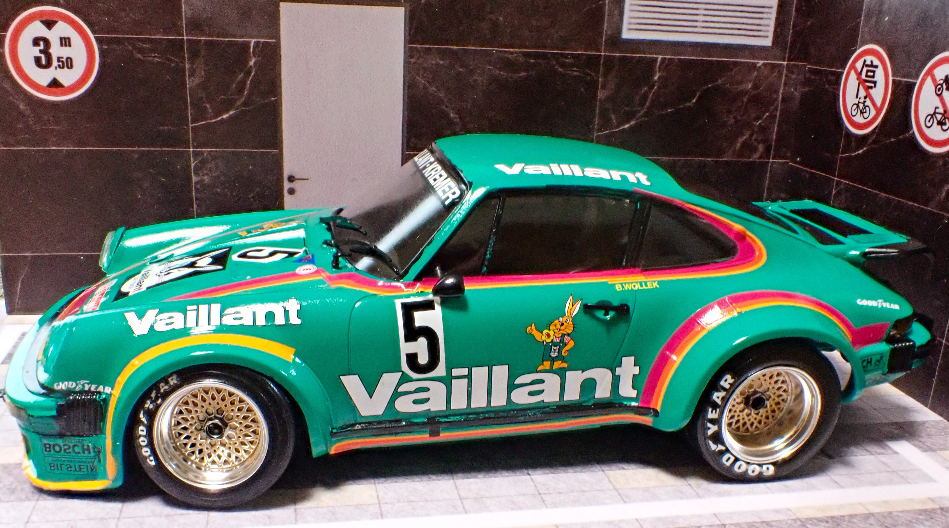 タミヤ 1／24 ポルシェ934 ターボRSR Vaillant｜セるしうす