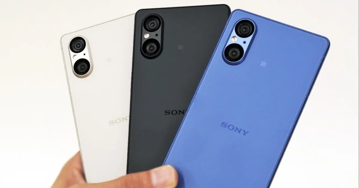 ポチりまくりで気づけばスマホ＆ガラケー24台｜ぽげむた。