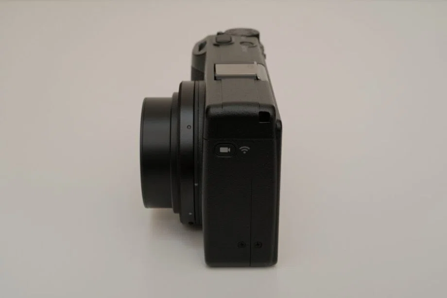 リコーGRIIIx（GR3x）レビュー！焦点距離40mmでより身近な存在となった