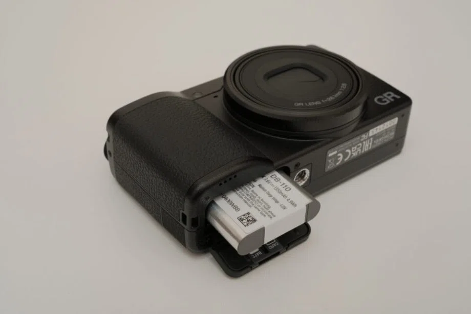 リコーGRIIIx（GR3x）レビュー！焦点距離40mmでより身近な存在となった