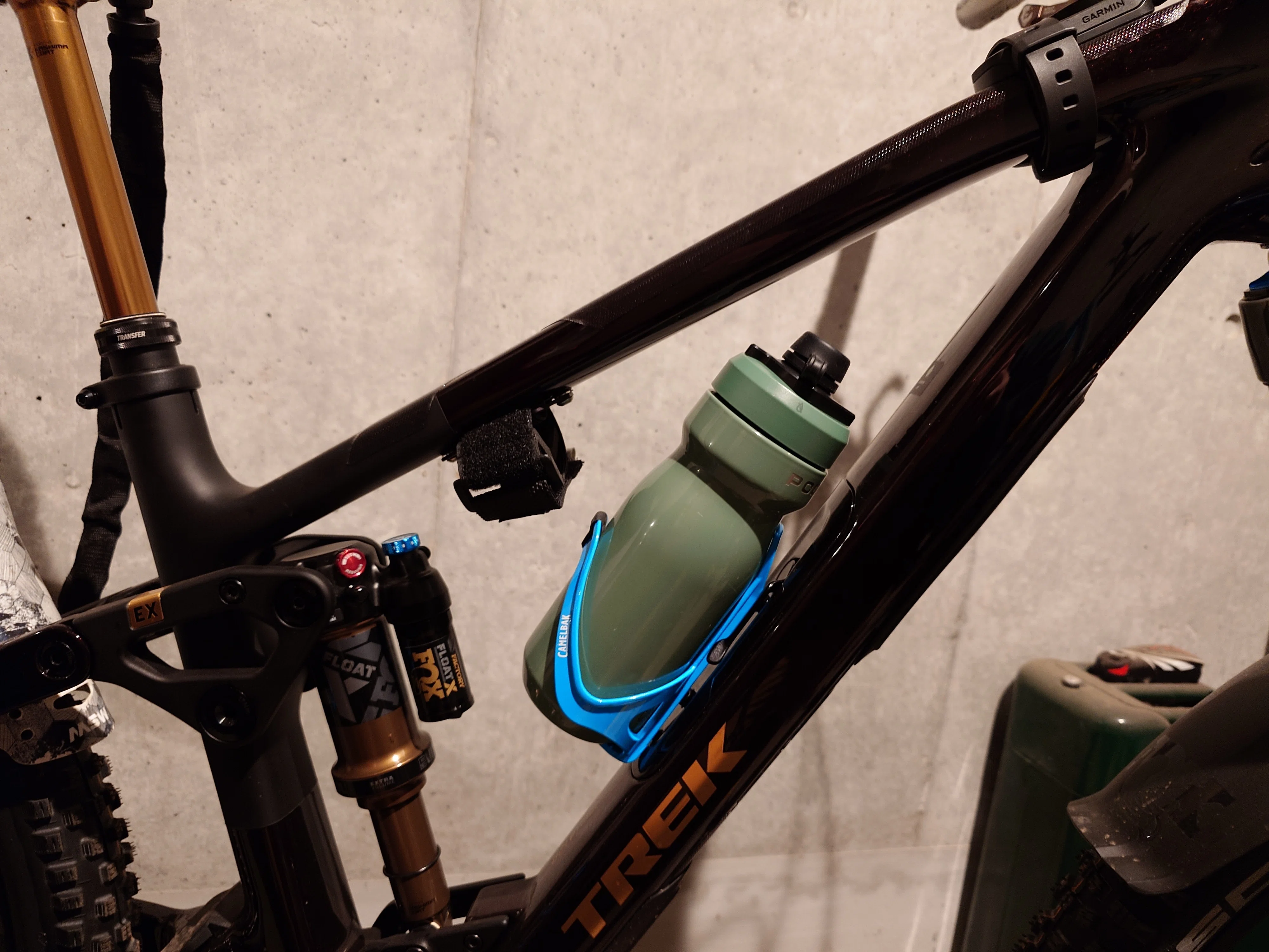 初フルサスMTB、Fuelのもろもろ。｜えすないん