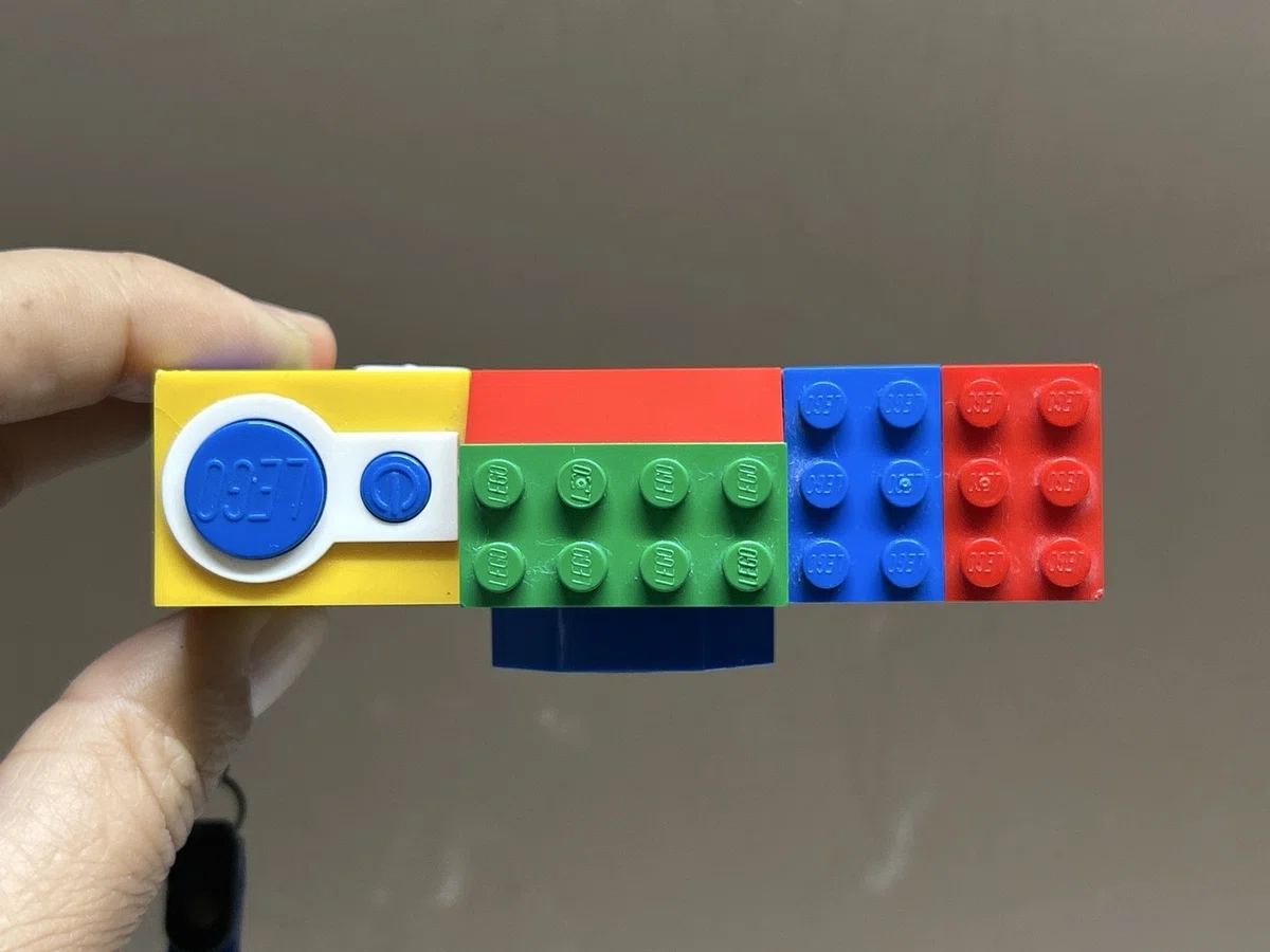 置きっぱだったレゴのデジカメを充電してみた｜岡本T