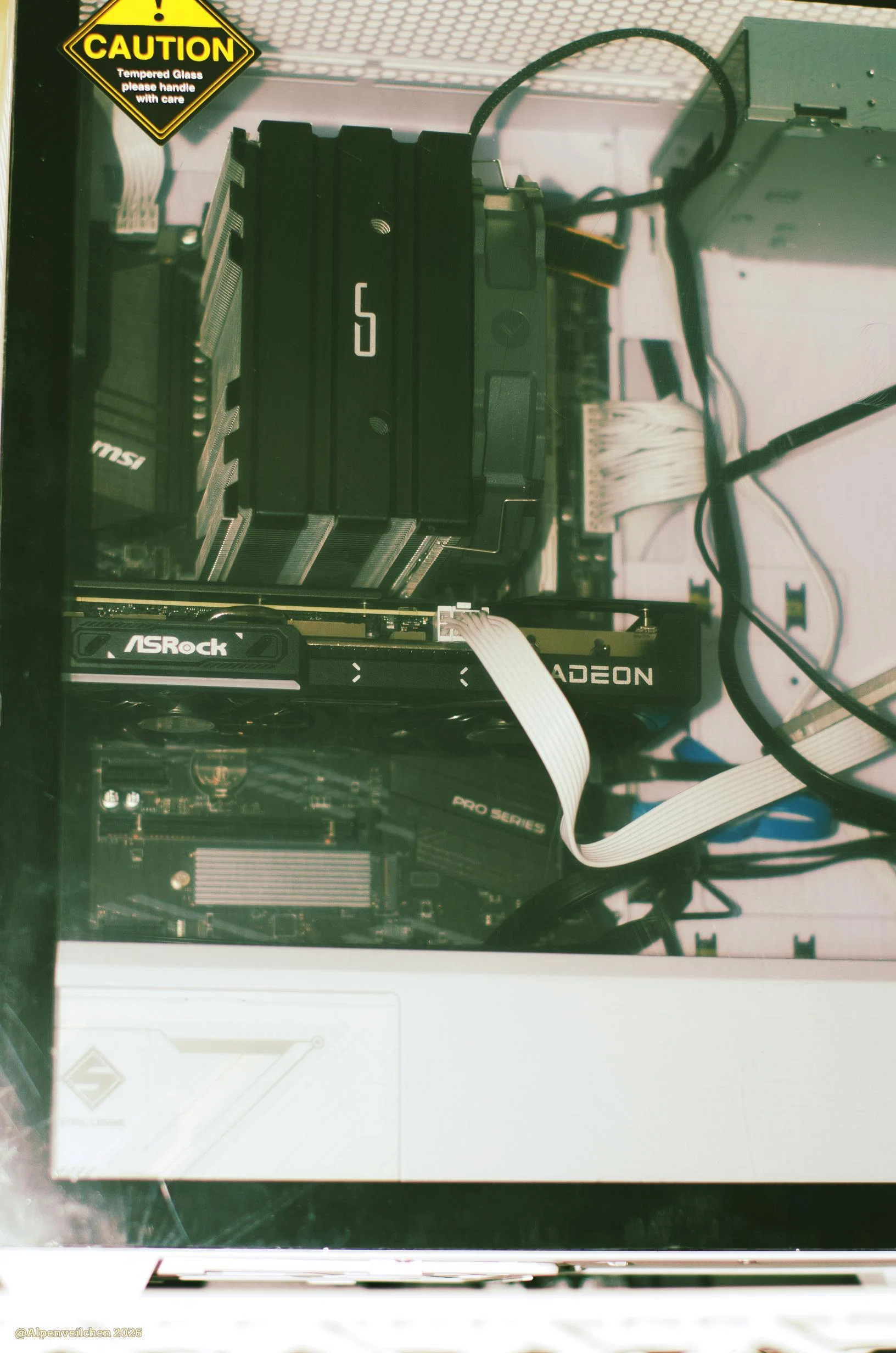 自作PCの電源を10年ぶりに交換した｜Alpenveilchen