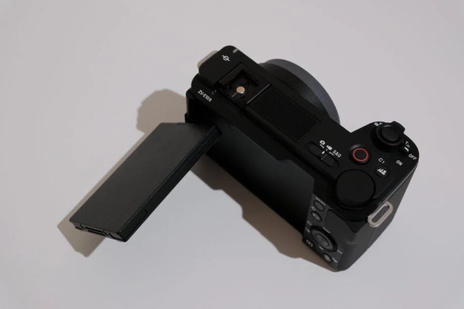 ソニー「VLOGCAM ZV-E10 II」レビュー！動画も写真もこなせる小型