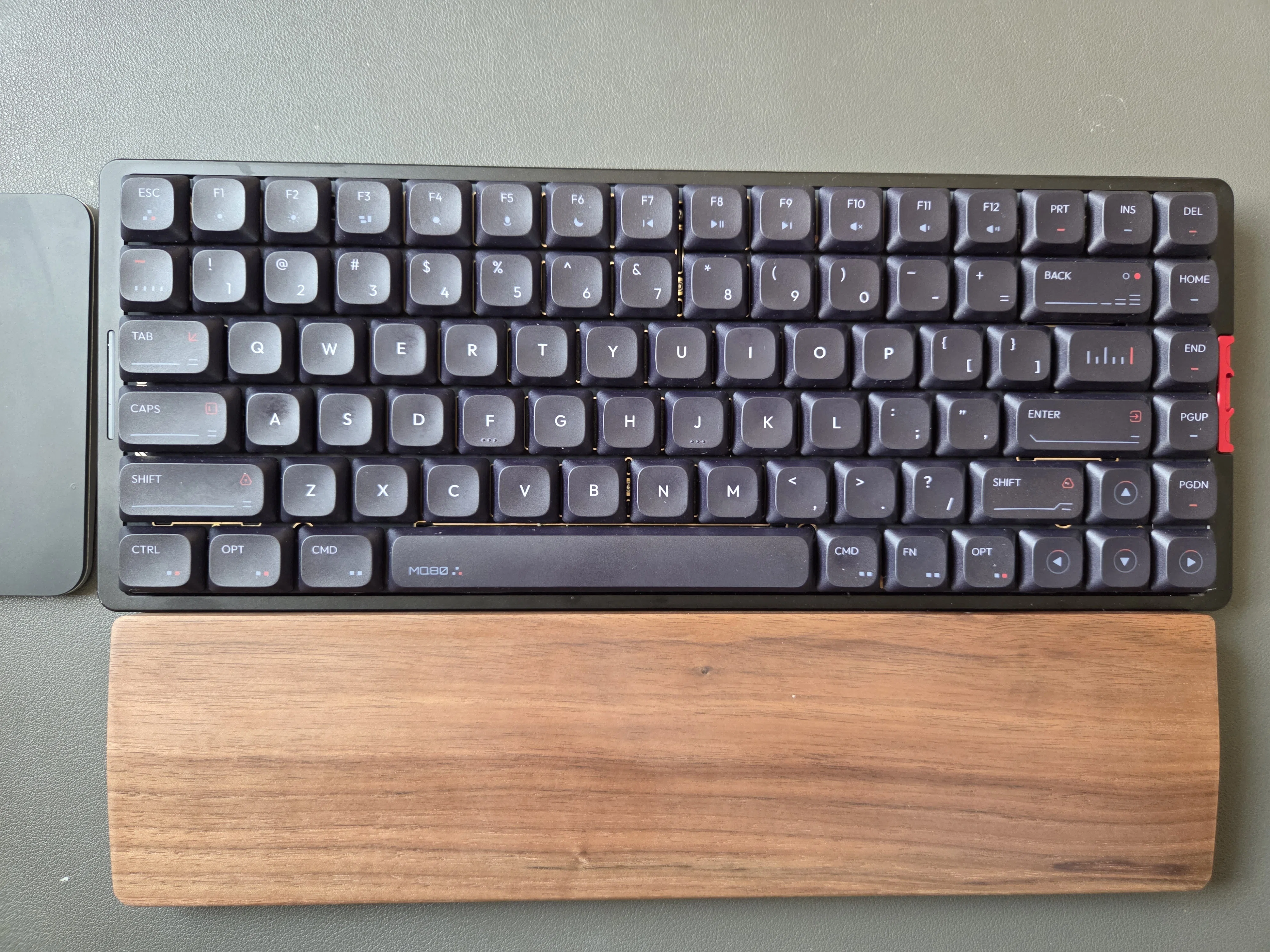 iQunix MQ80 vs KeychronやNuphyなどのロープロファイルキーボード