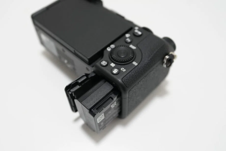ソニー α7C II(ILCE-7CM2)購入レビュー！万能モデルへと進化した軽量