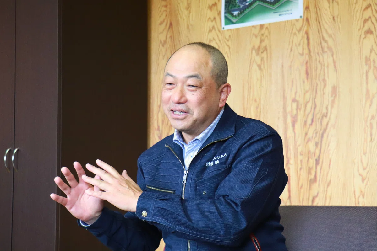 福島・いわきの地で2,000本の釘を打つ——原動力は超せない背中と震災の