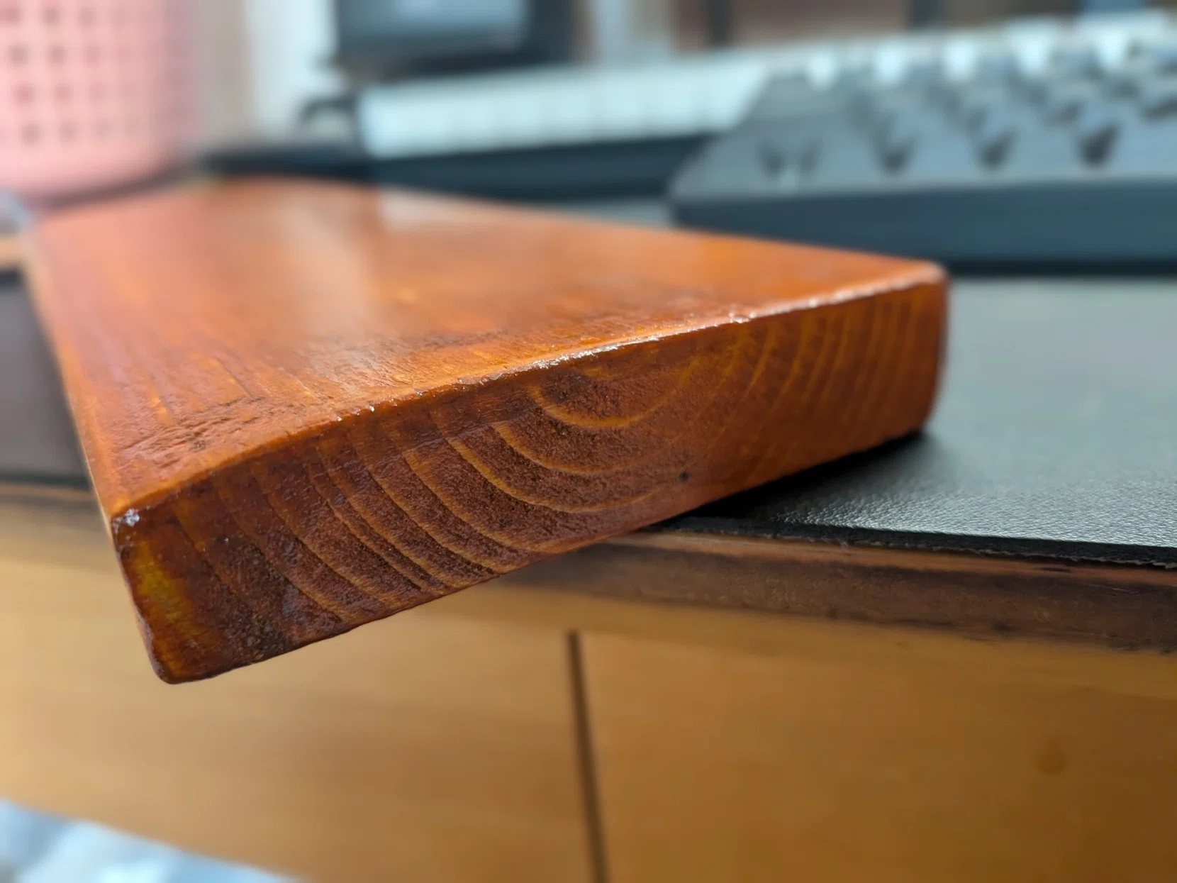 ダナー様オーダー　ハンドメイドのパームレスト　295x80x18.5mm HHKB用パームレストを自作してみた＠完成編｜とまじぃ@カジェオタNoter