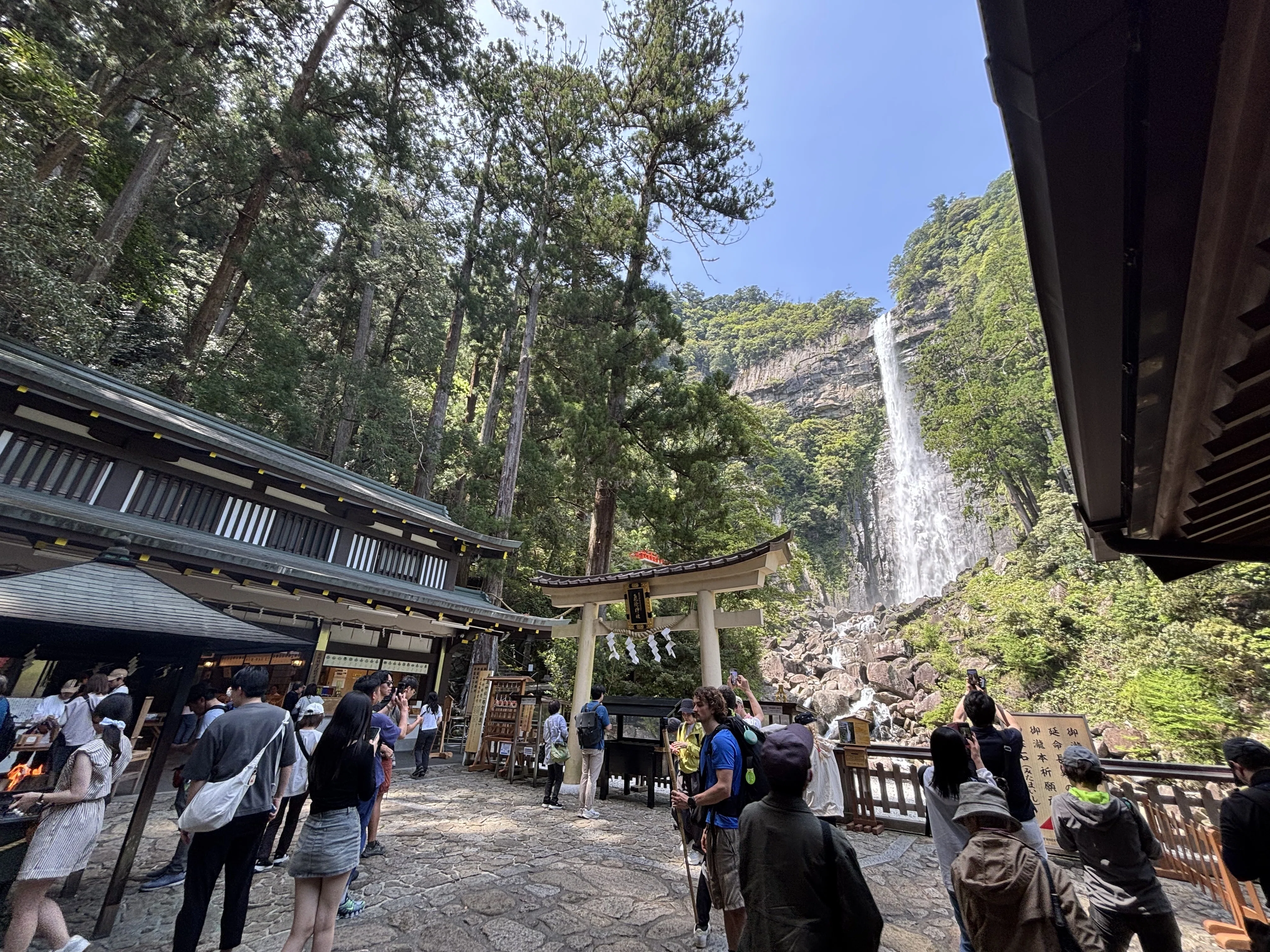 一生に一度は行きたい世界遺産「飛龍神社、那智の滝」60代の旅、体験談