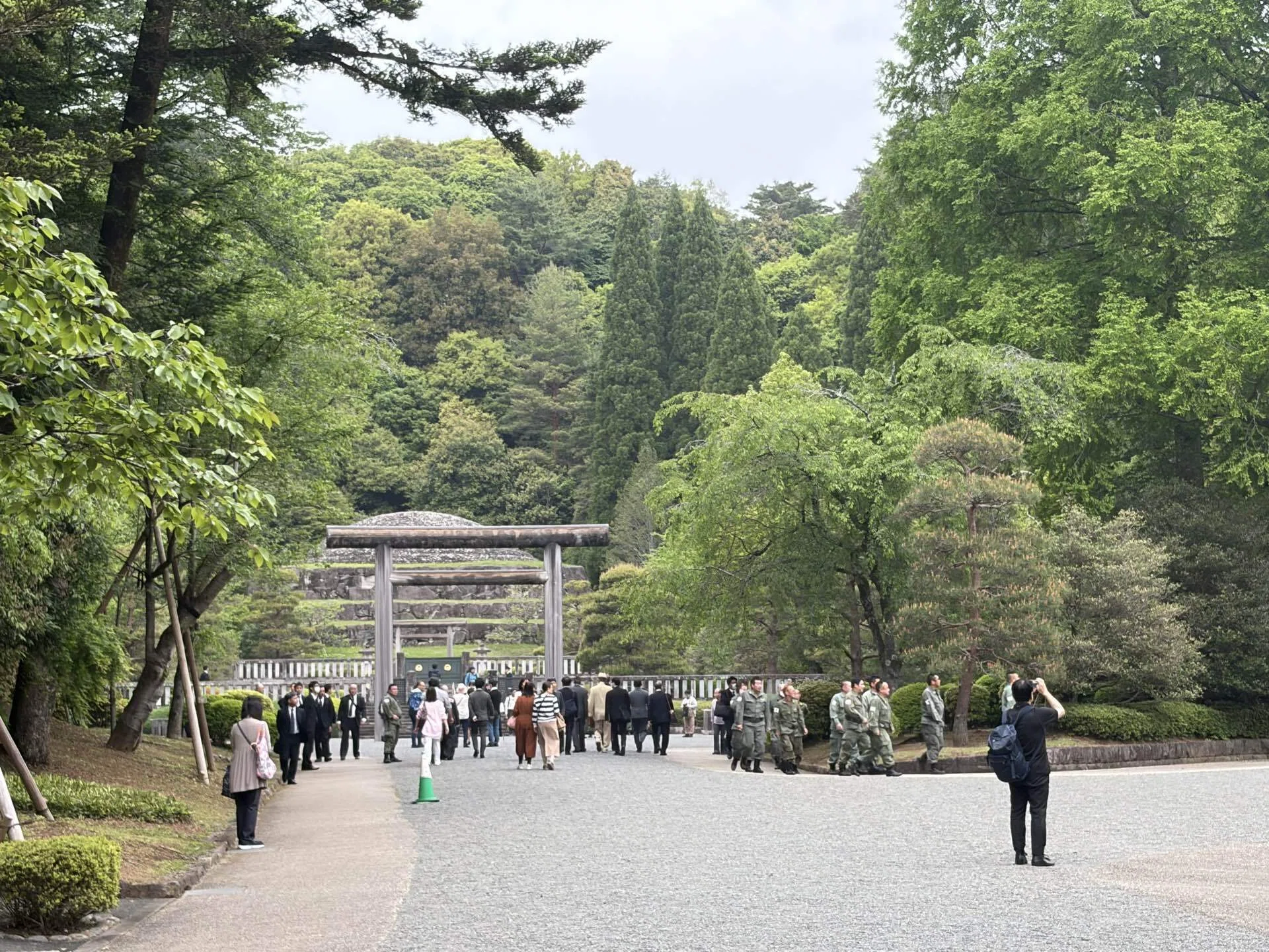 昭和天皇陵の特別参拝へ－「昭和100年記念」におもう｜フジ｜趣味