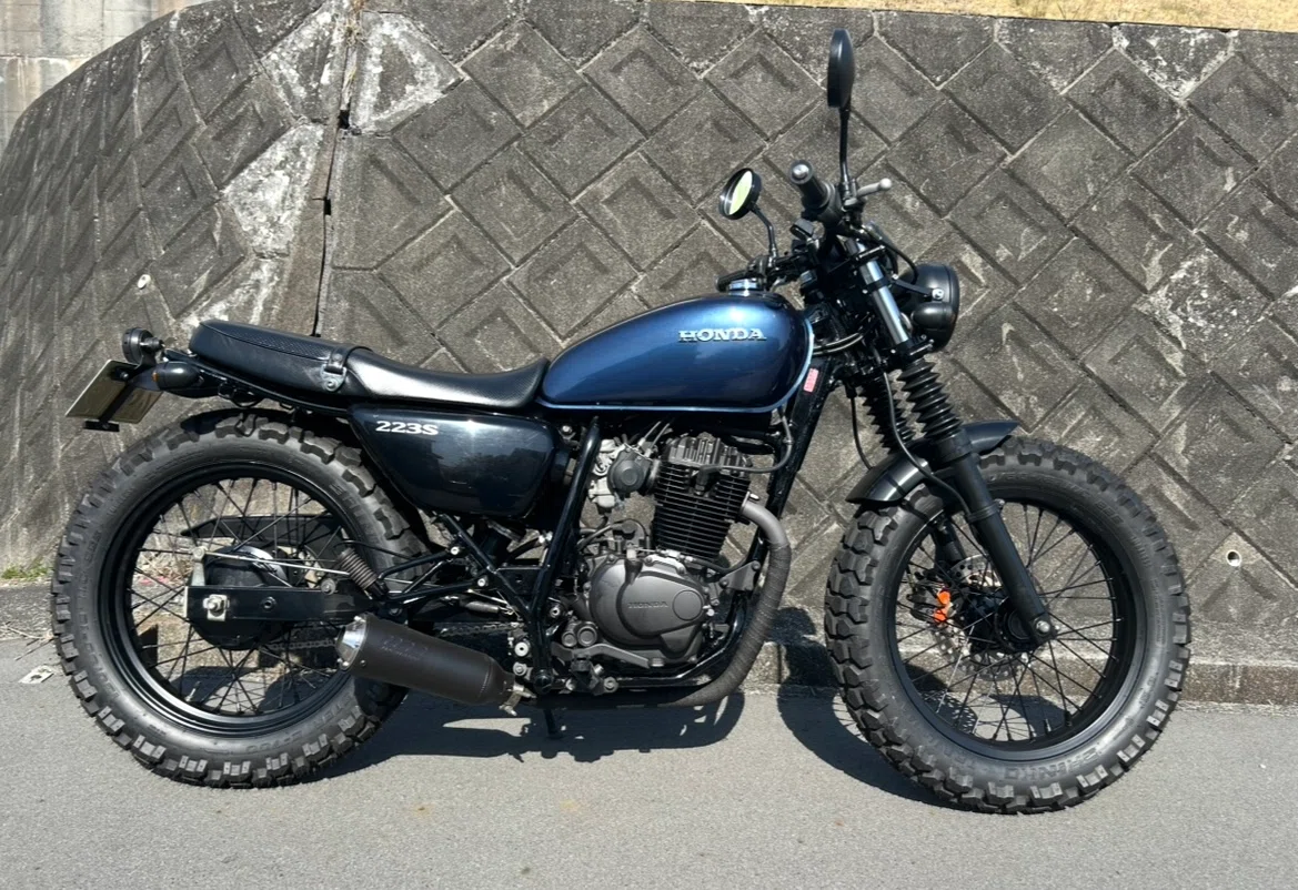 CB223Sのタンクをアドベンチャーブルーメタリック化！｜KOJI