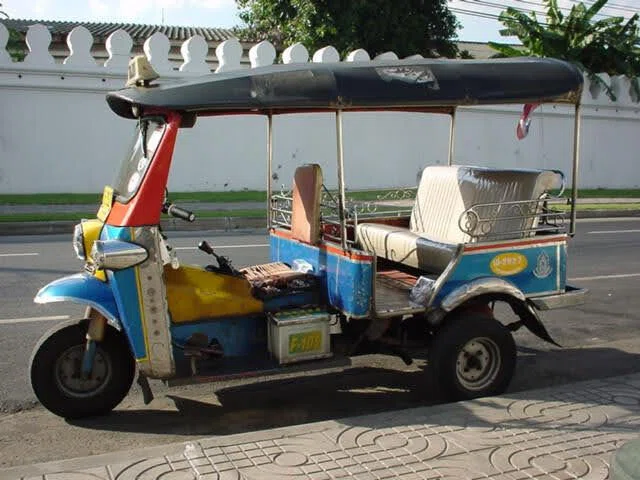 タイの三輪車｜RapLom