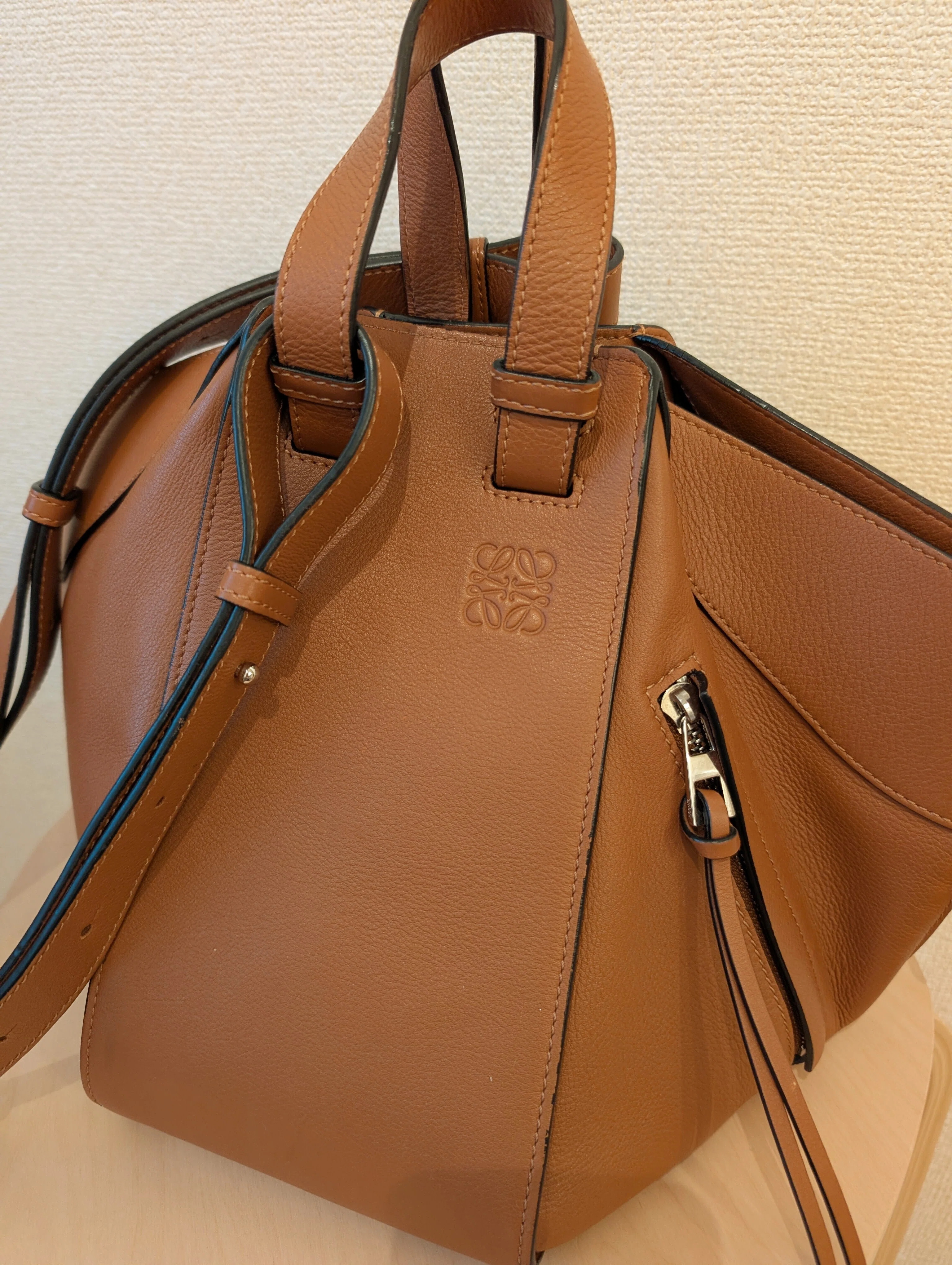 LOEWEのHammock】圧倒的な機能美と銀座のマダムに魅了され購入を決めた